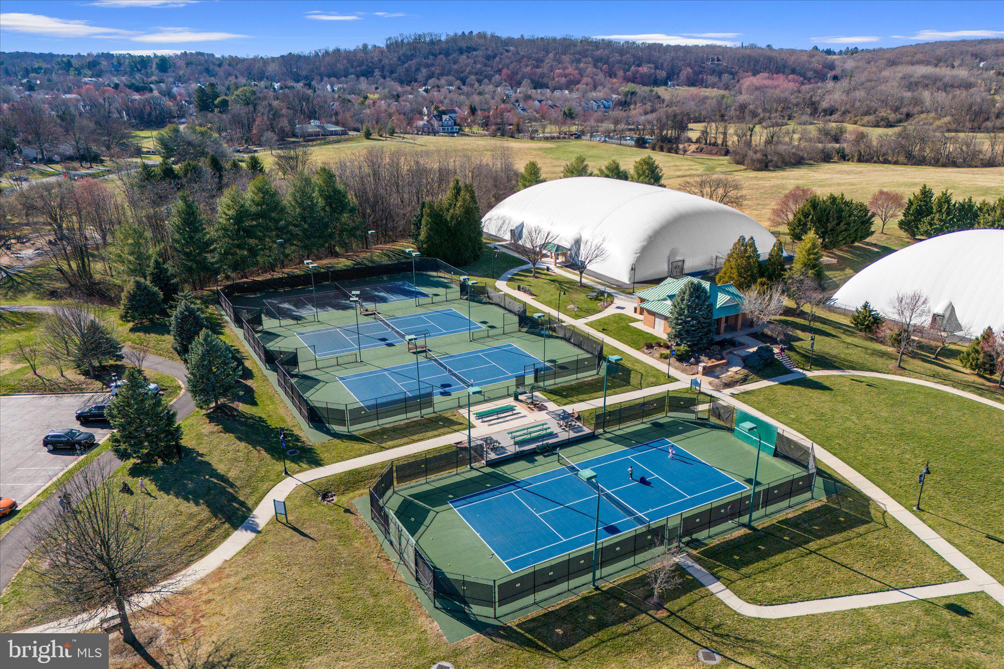 POTOMAC CROSSING - Residential