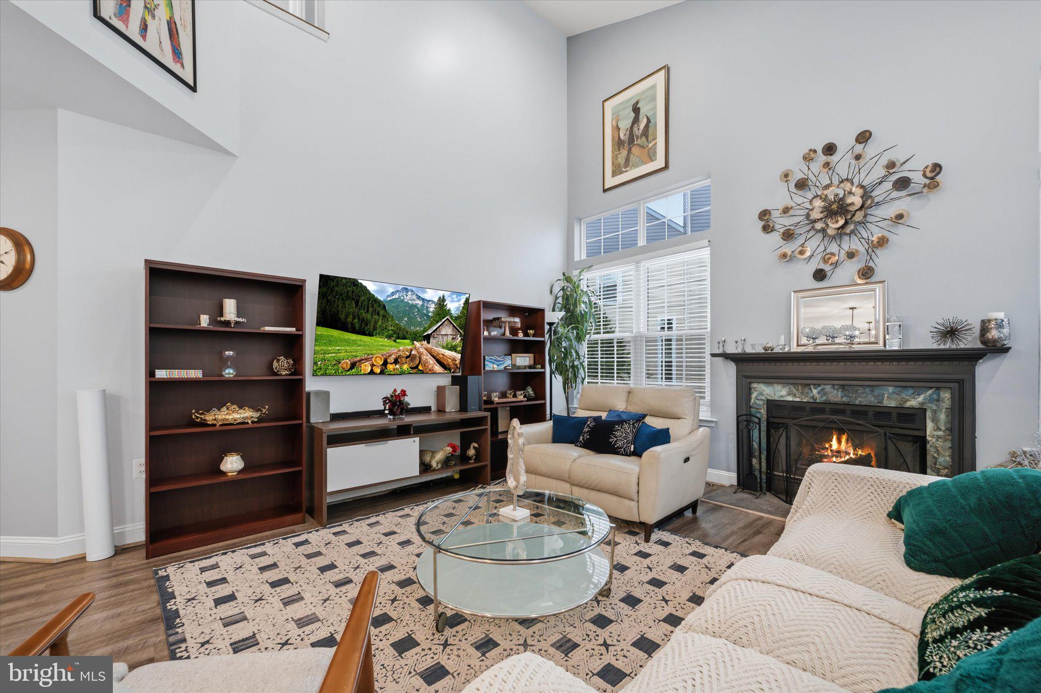 POTOMAC CROSSING - Residential
