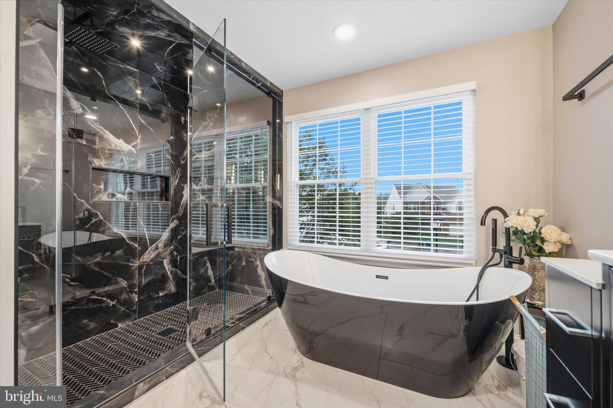 POTOMAC CROSSING - Residential