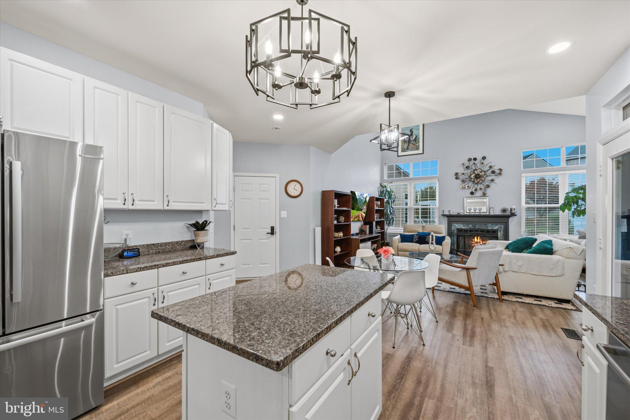 POTOMAC CROSSING - Residential