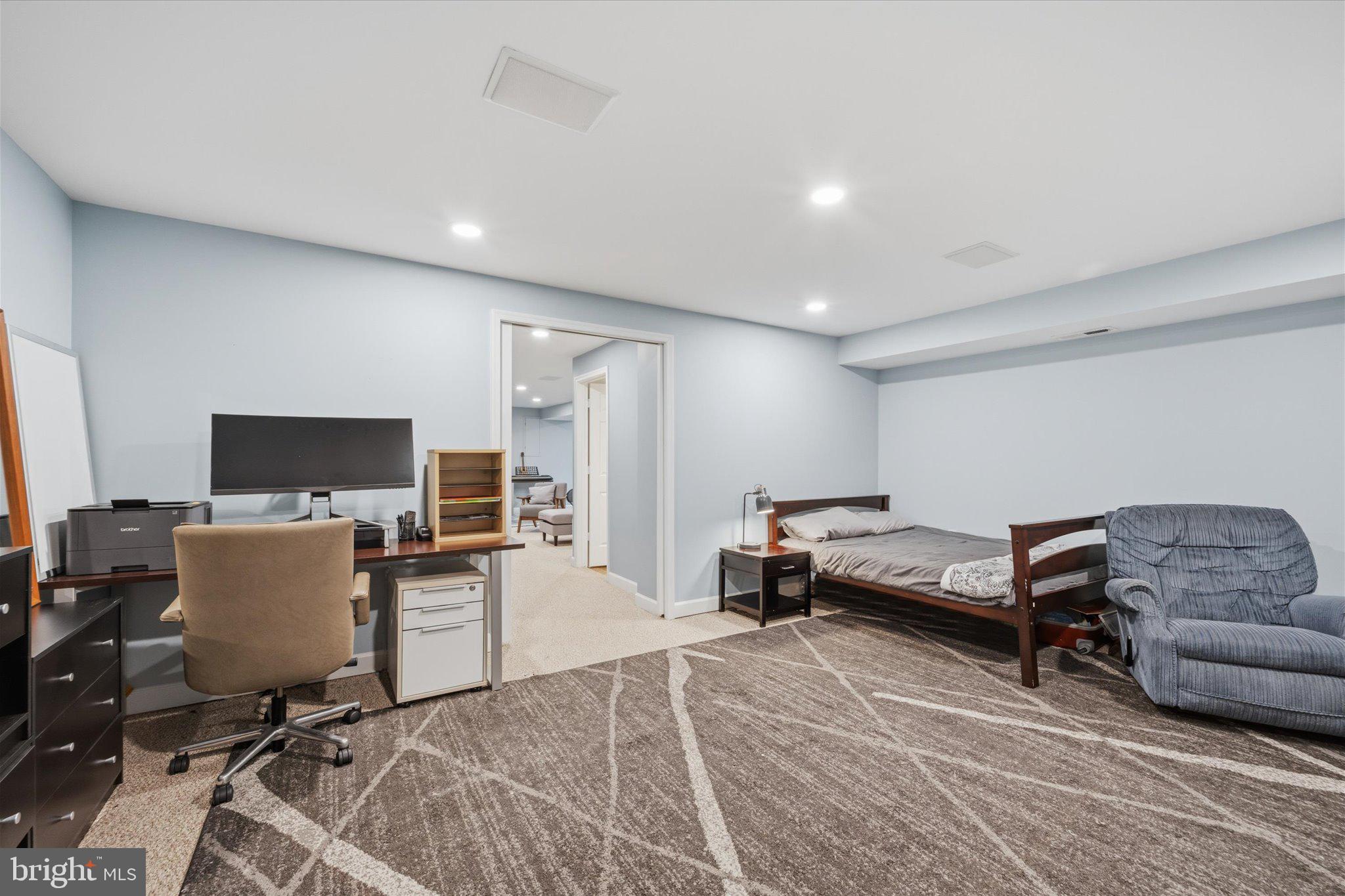 POTOMAC CROSSING - Residential
