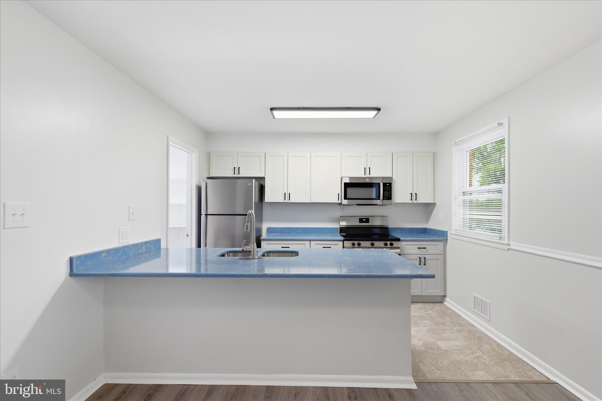 BEECHWOOD SQUARE - Residential