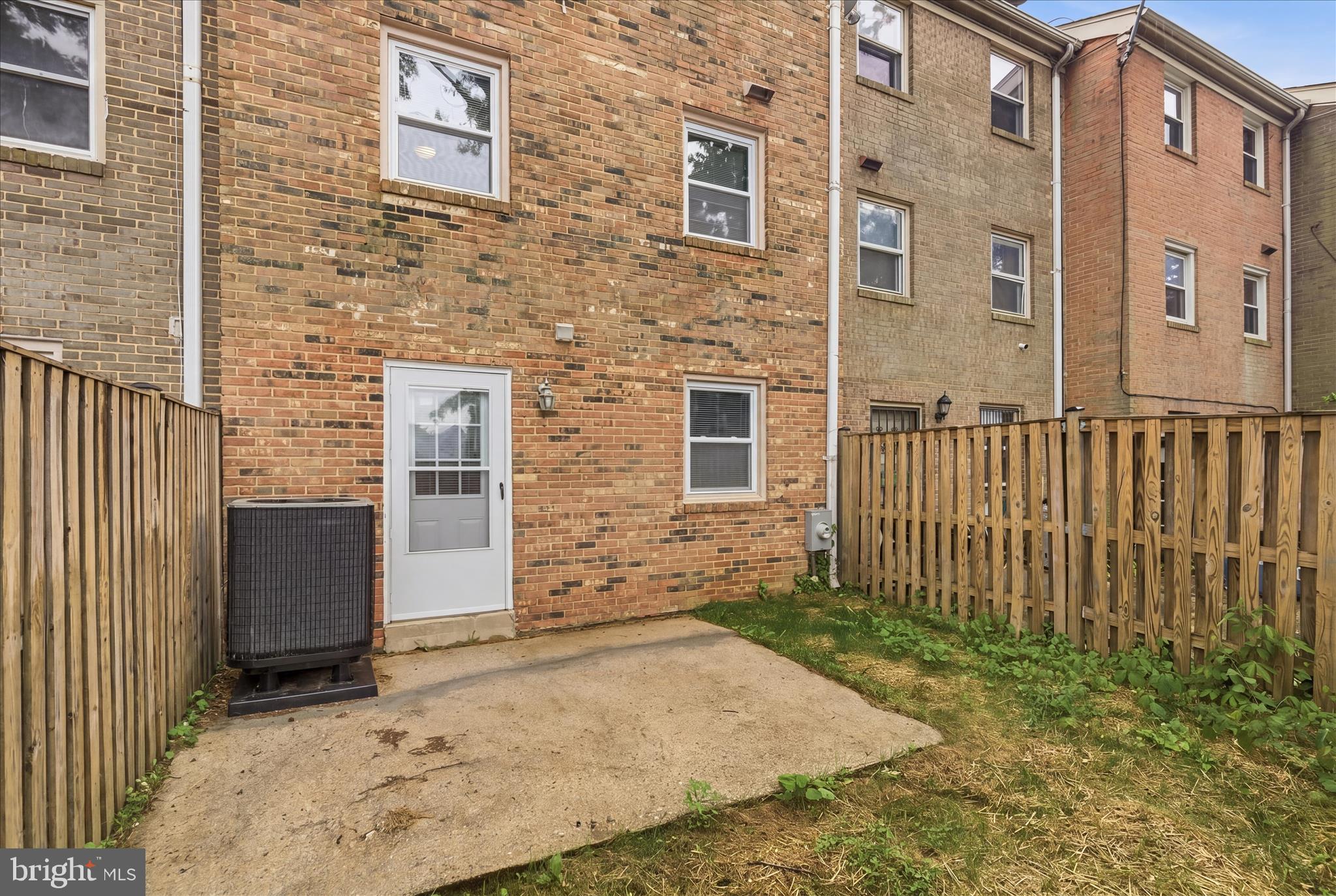 BEECHWOOD SQUARE - Residential
