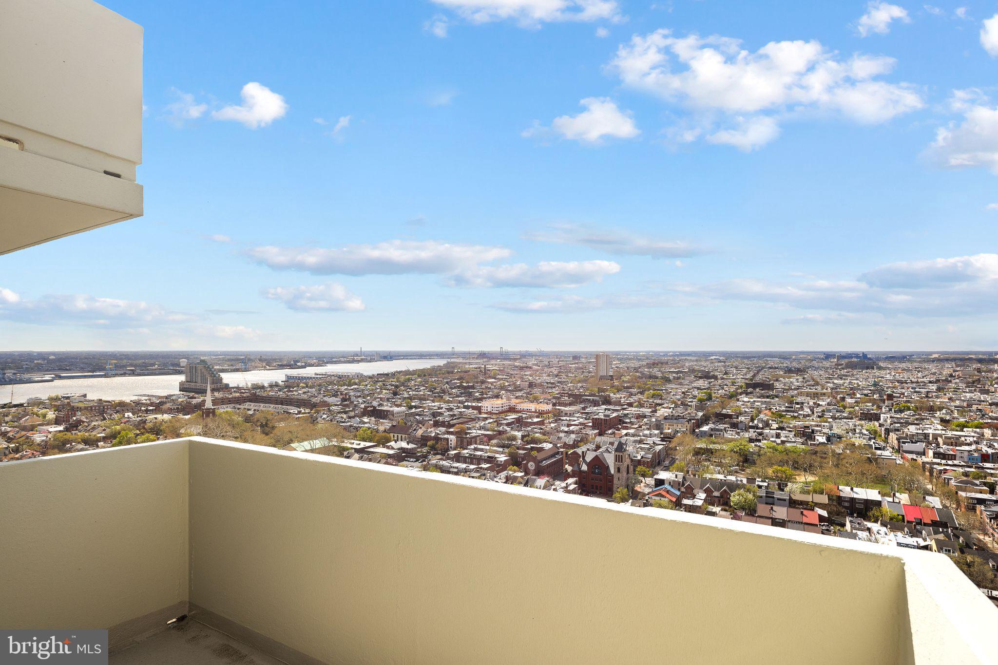 SOCIETY HILL - Residential