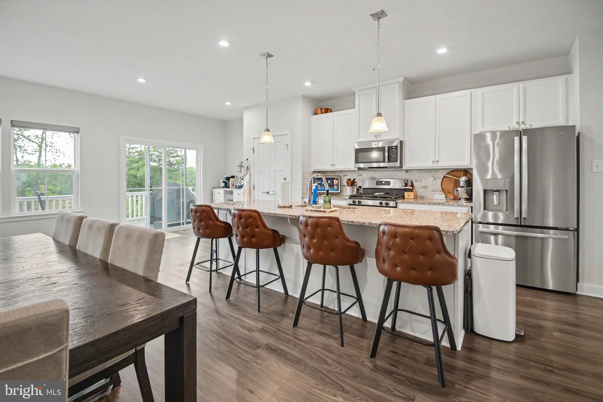 MAPLEVIEW - Residential