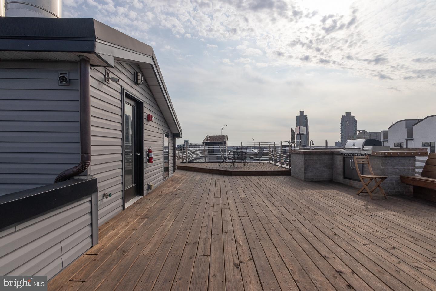 NORTHERN LIBERTIES - Residential Lease