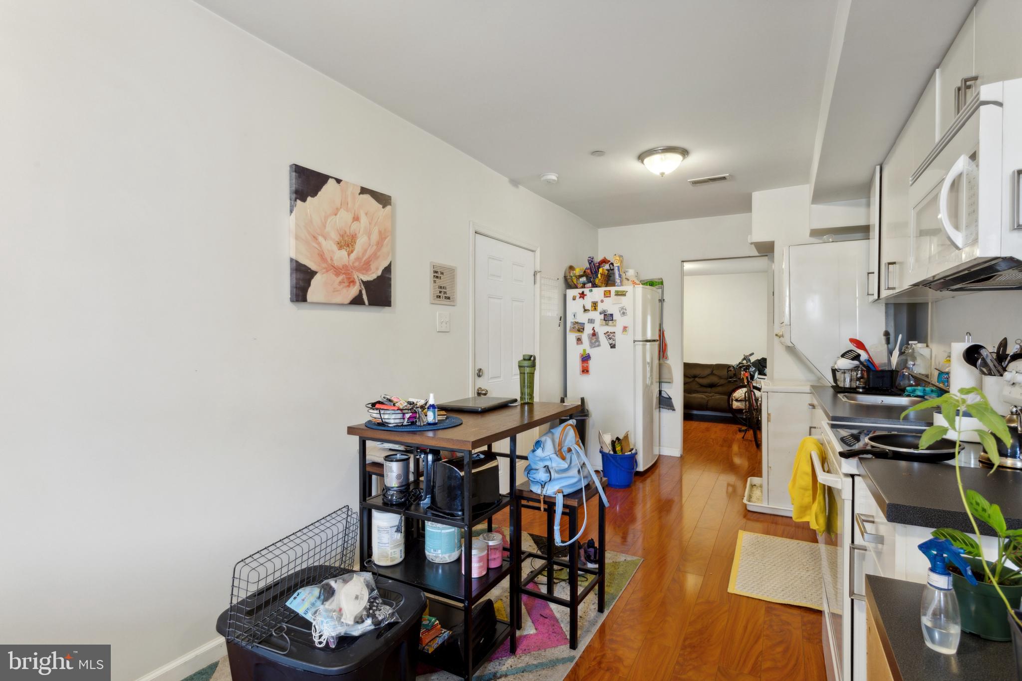 PHILADELPHIA (NORTHWEST) - Residential