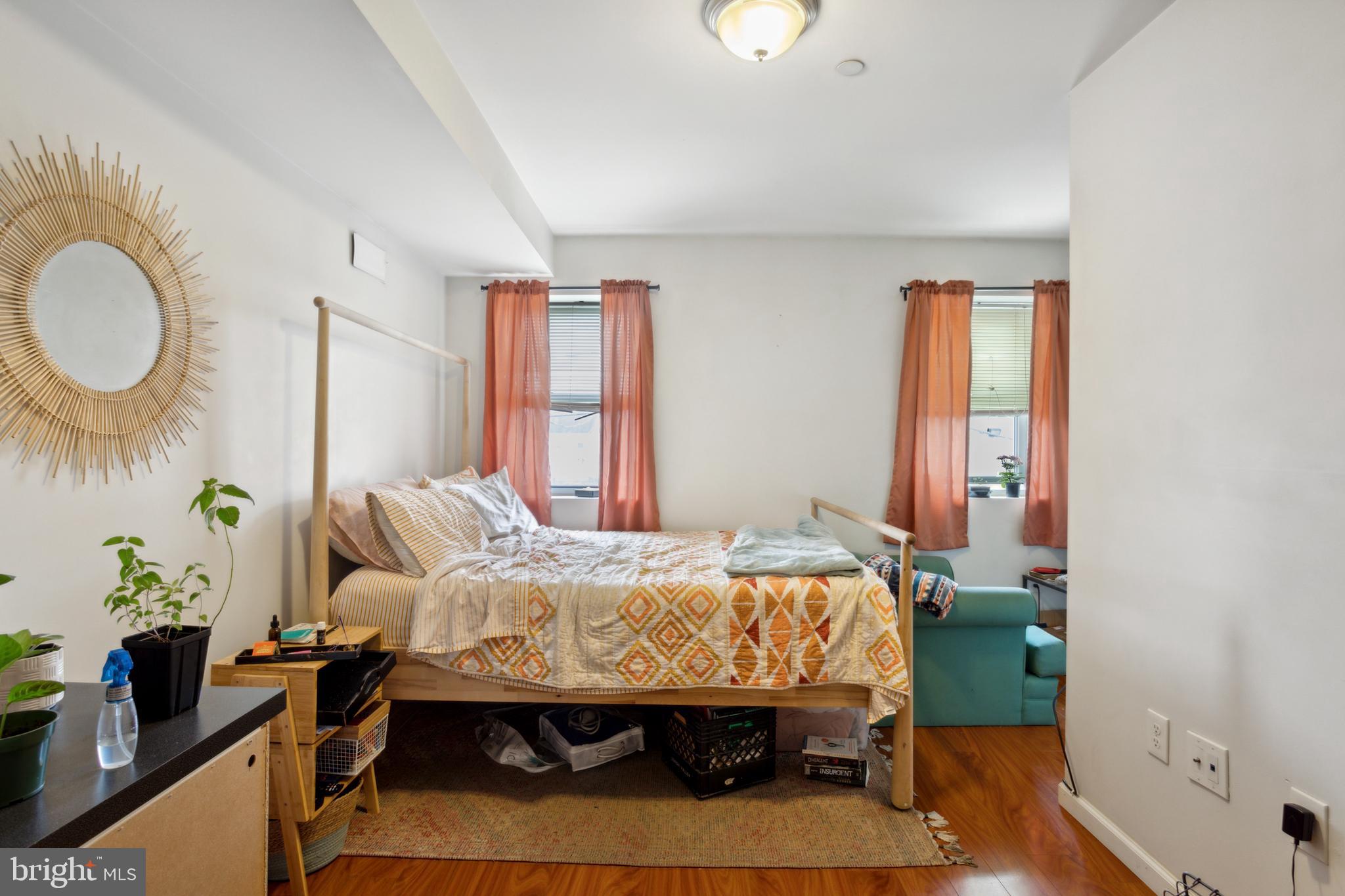 PHILADELPHIA (NORTHWEST) - Residential