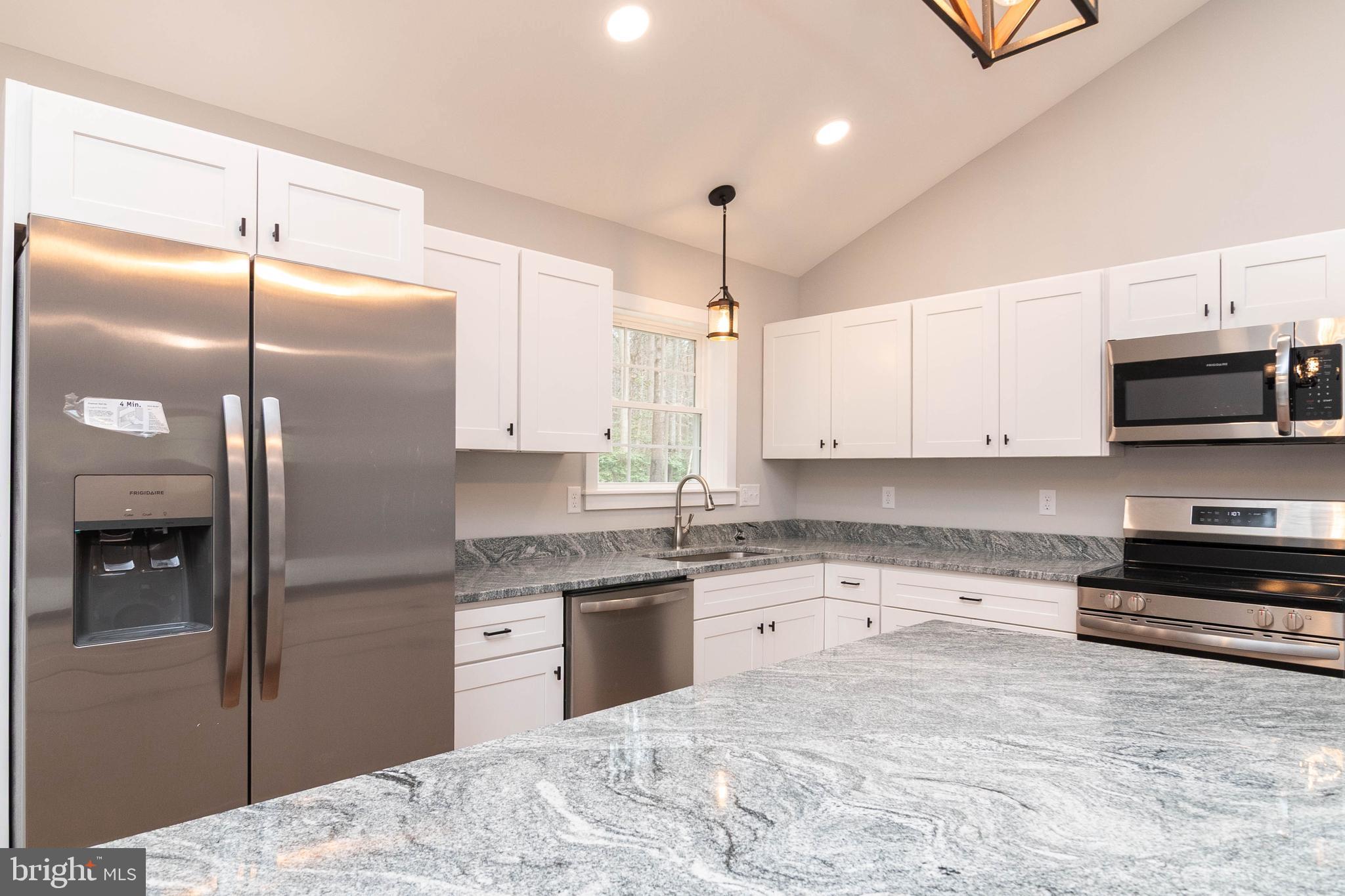 CEDAR CREEK - Residential
