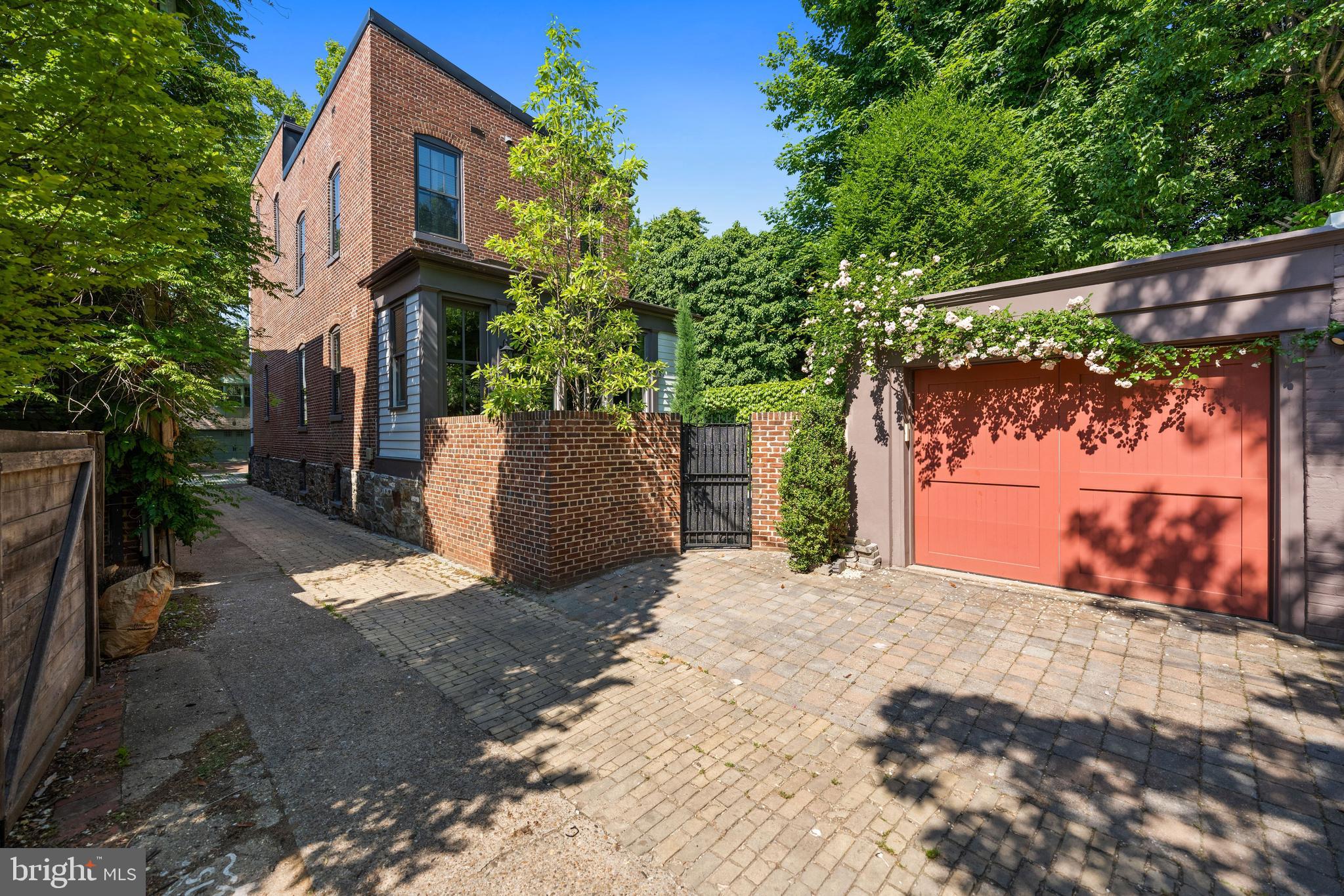 GEORGETOWN - Residential