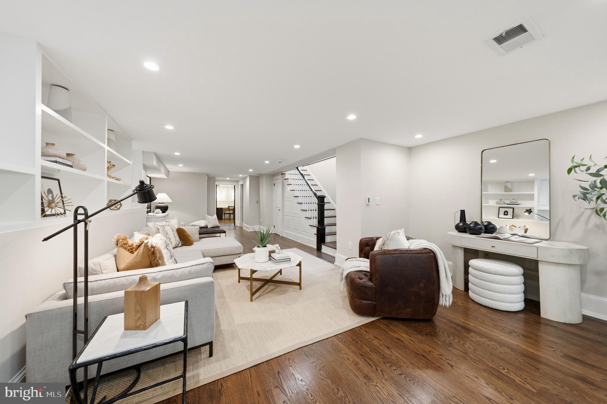 GEORGETOWN - Residential