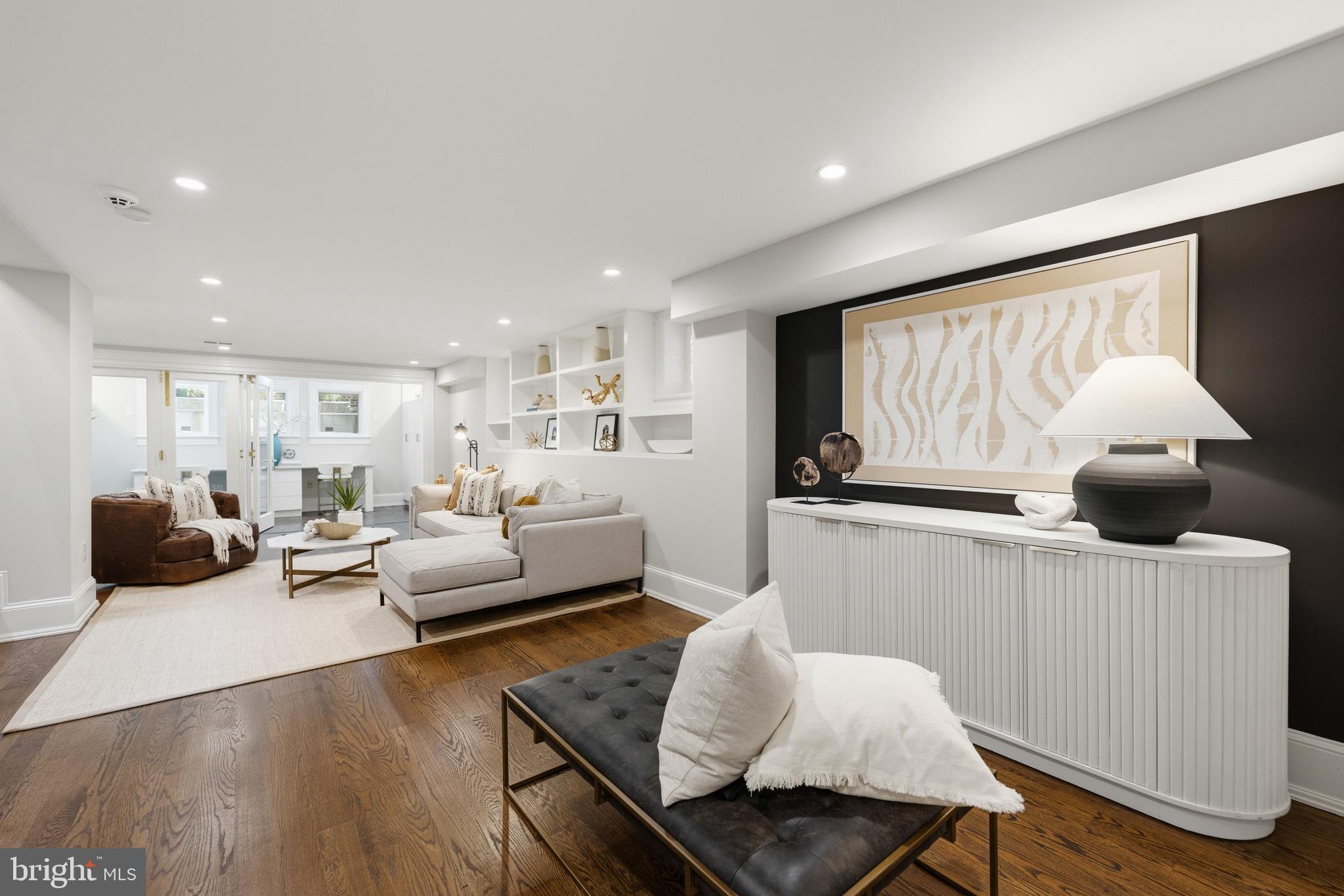GEORGETOWN - Residential
