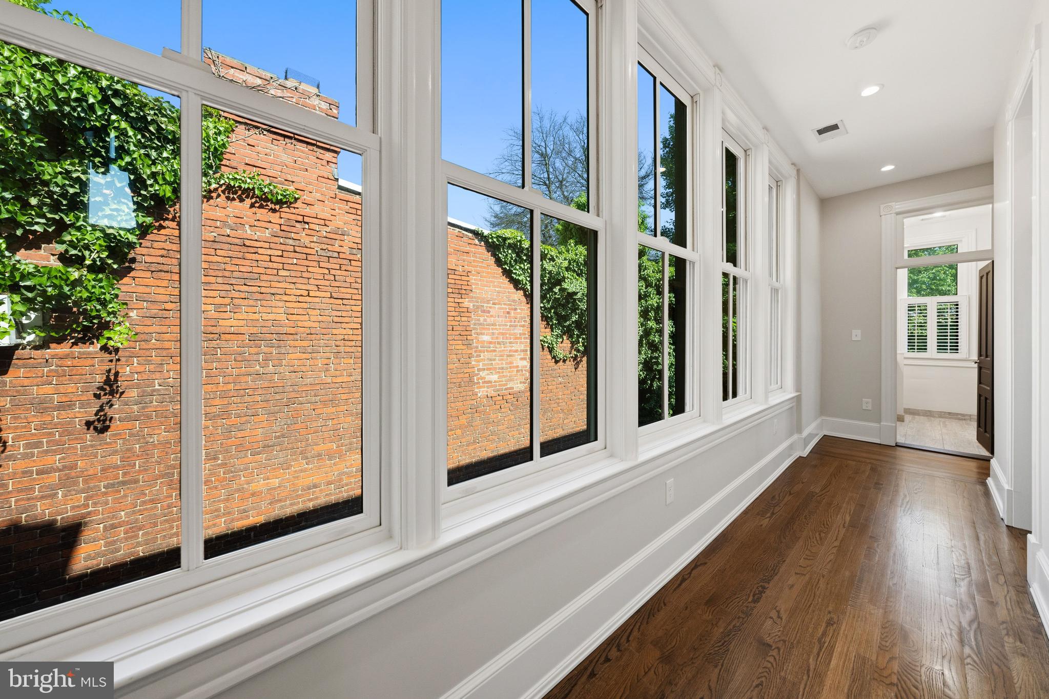 GEORGETOWN - Residential