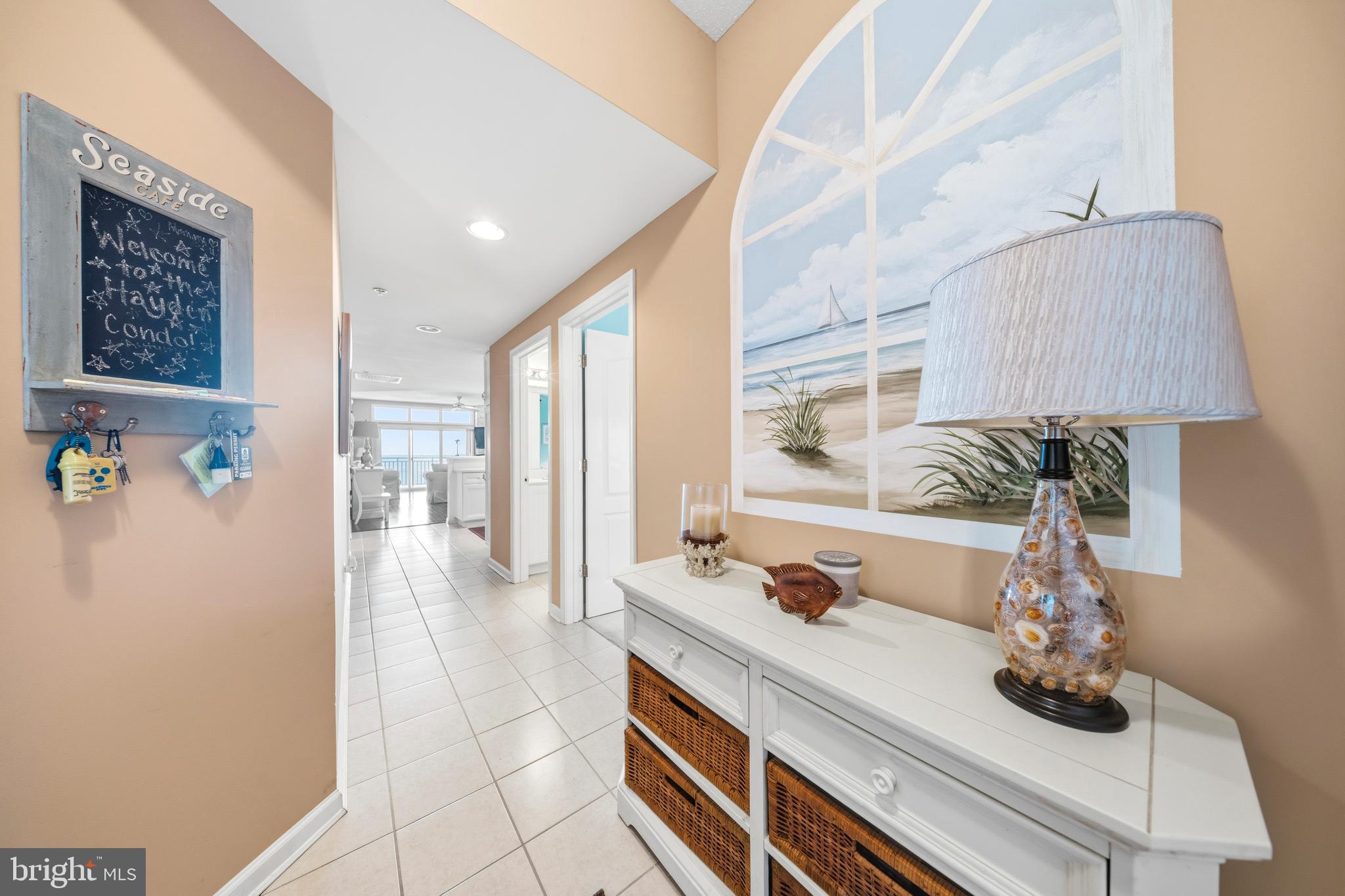 HARBOUR LIGHT CONDOS - Residential