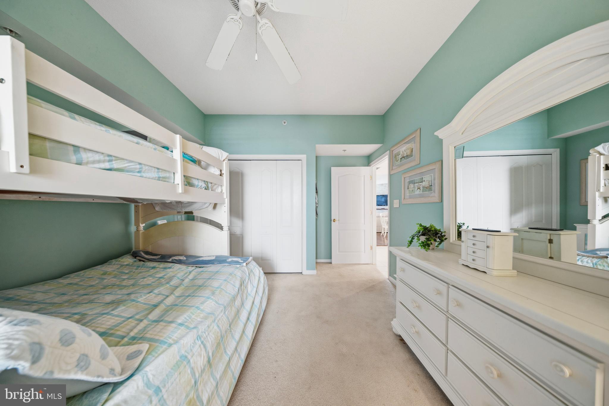 HARBOUR LIGHT CONDOS - Residential