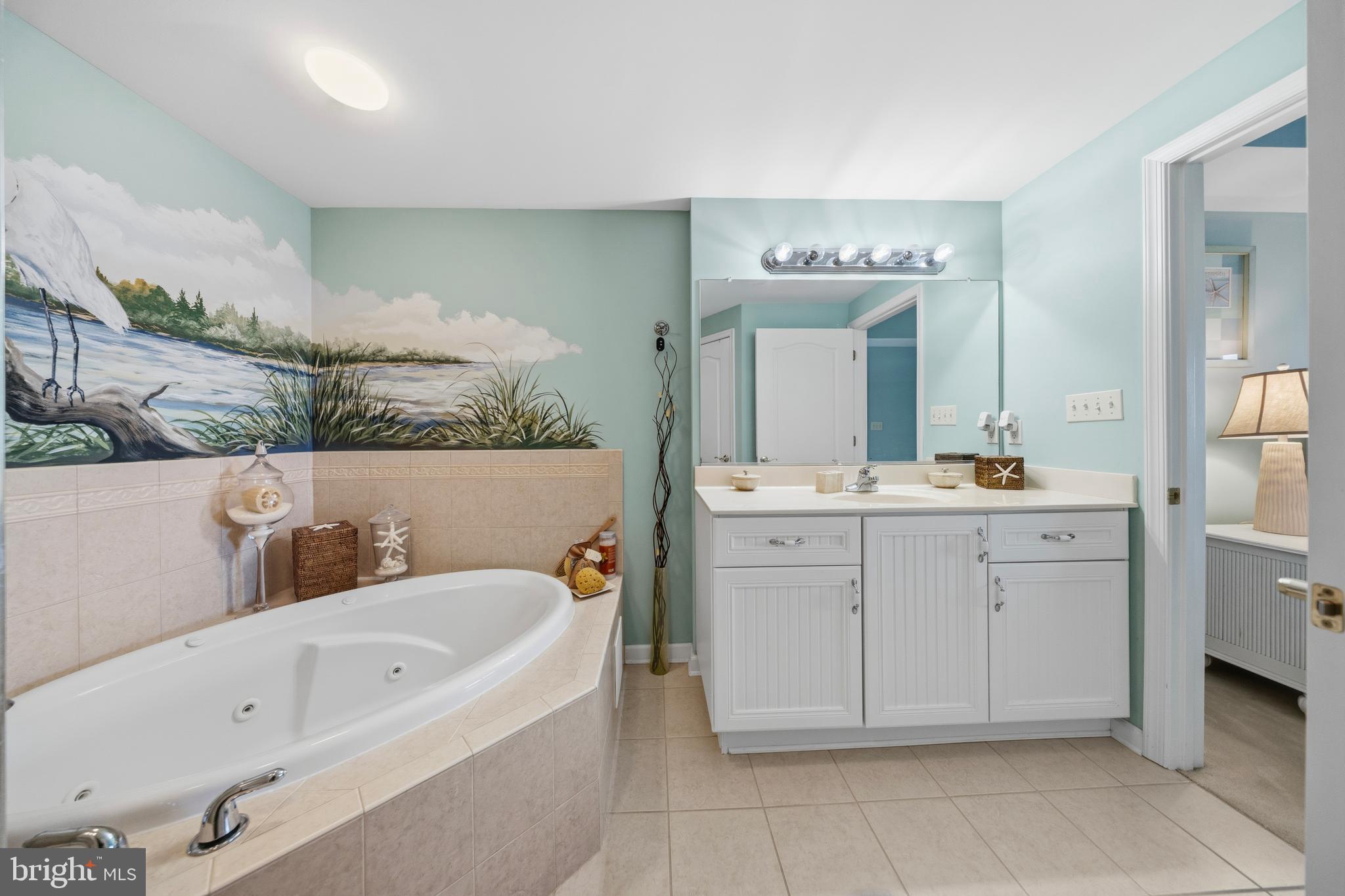 HARBOUR LIGHT CONDOS - Residential