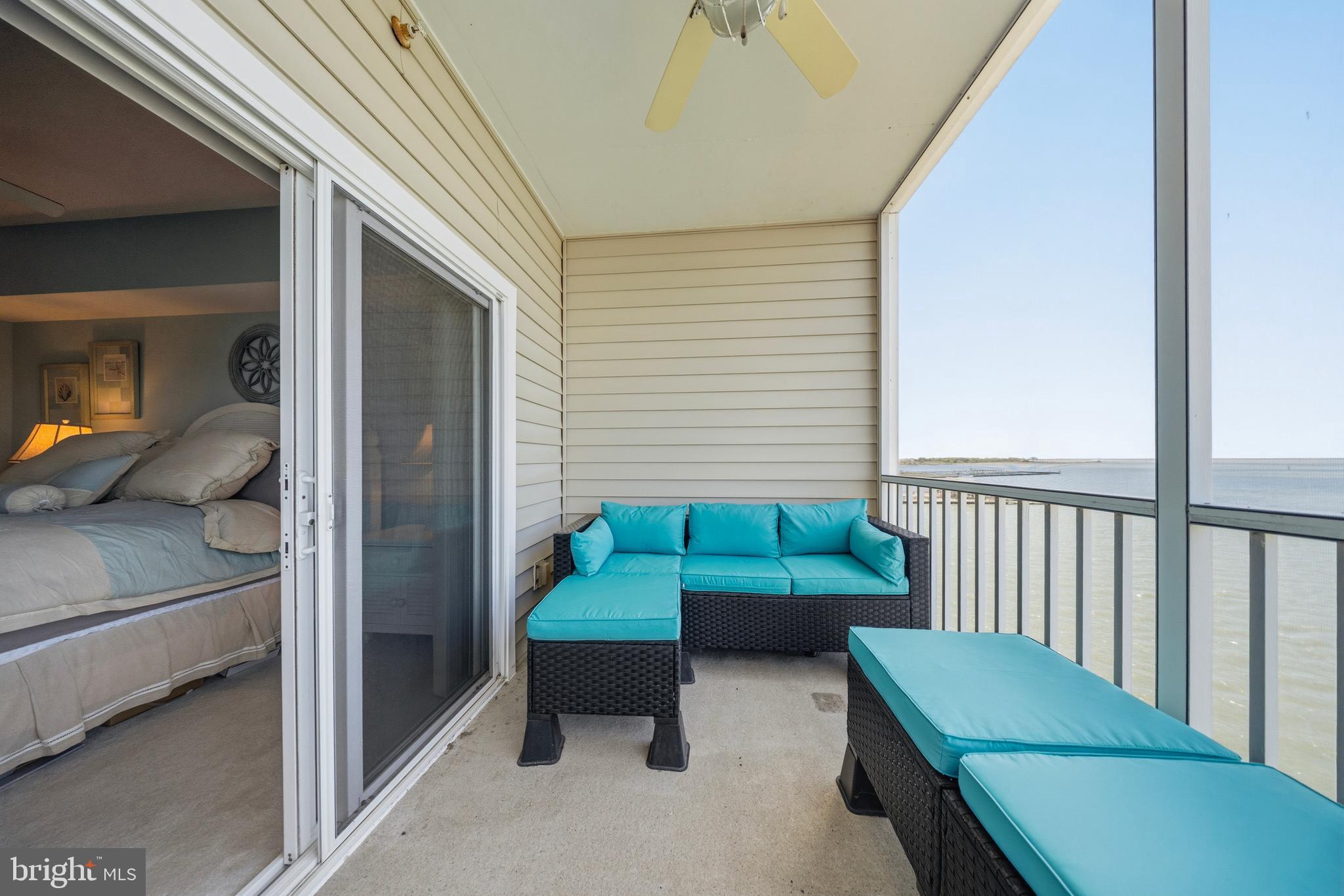 HARBOUR LIGHT CONDOS - Residential