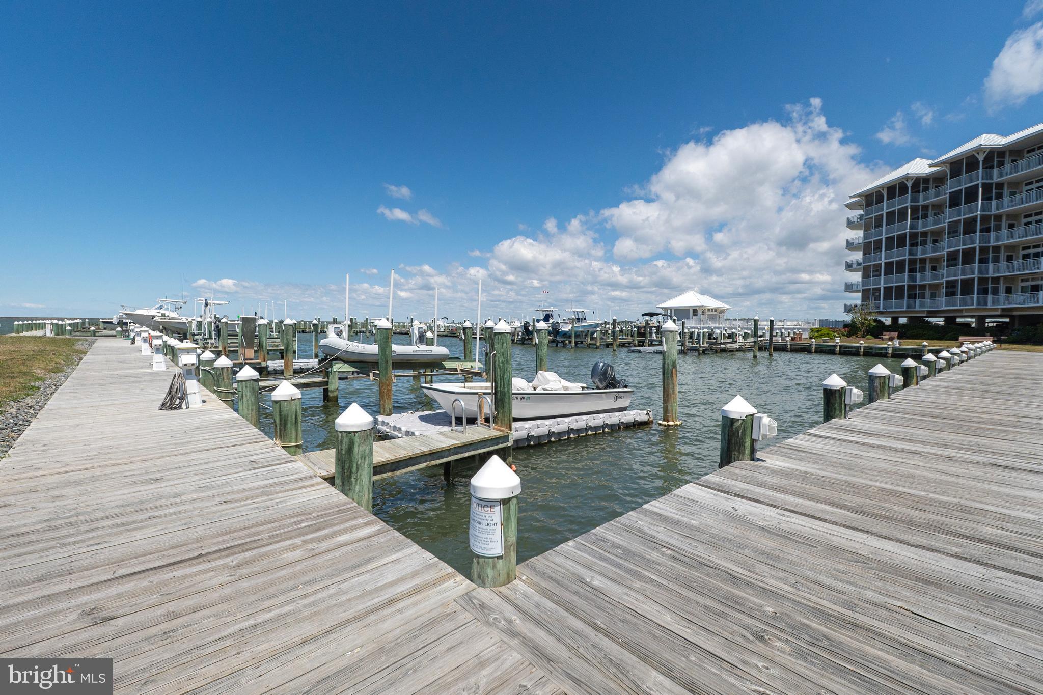 HARBOUR LIGHT CONDOS - Residential