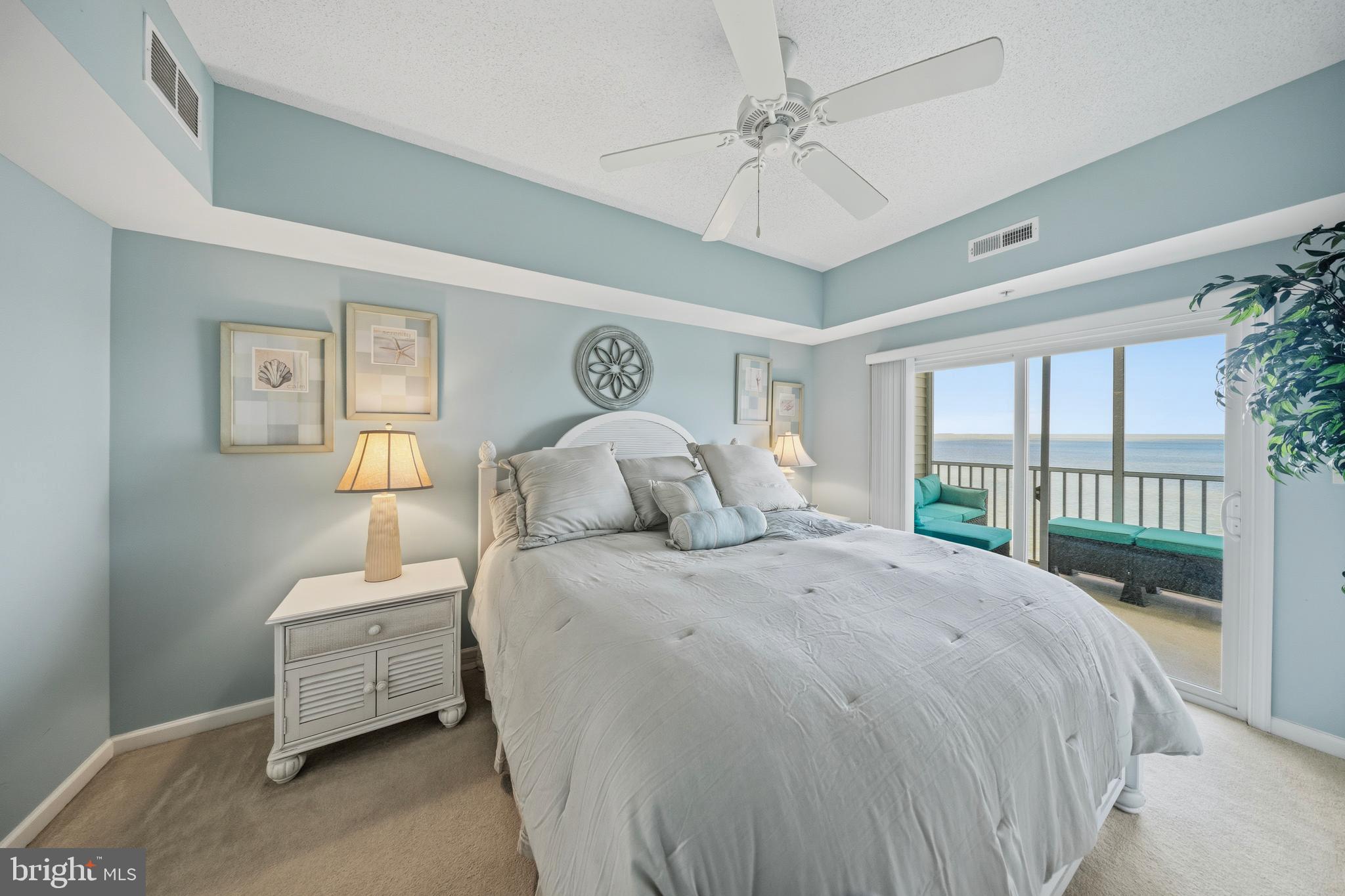 HARBOUR LIGHT CONDOS - Residential
