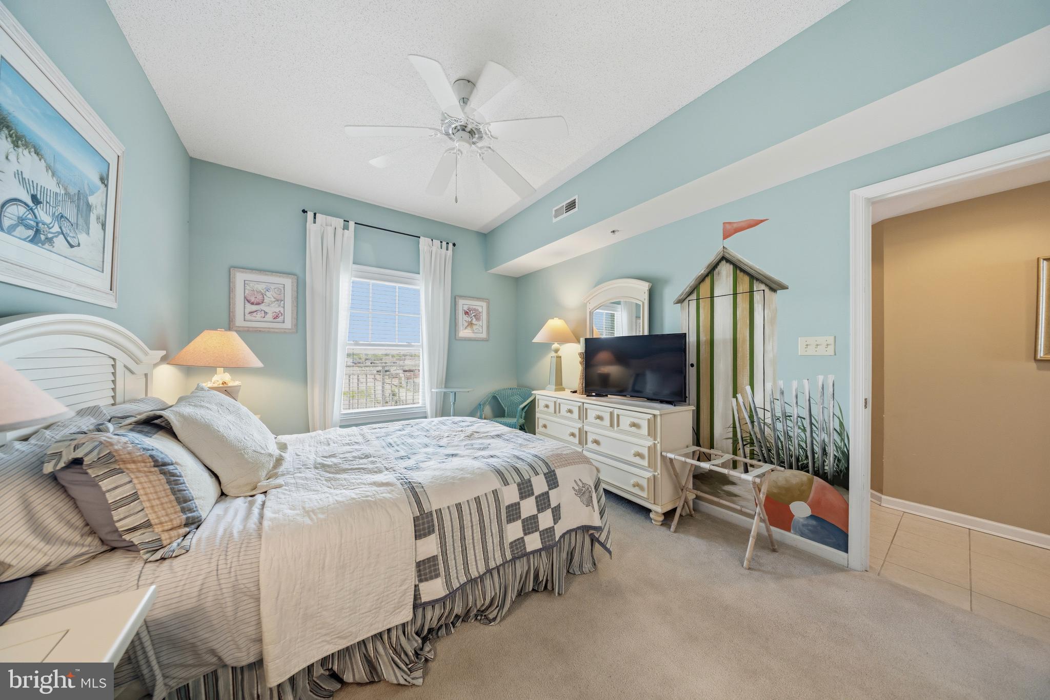 HARBOUR LIGHT CONDOS - Residential