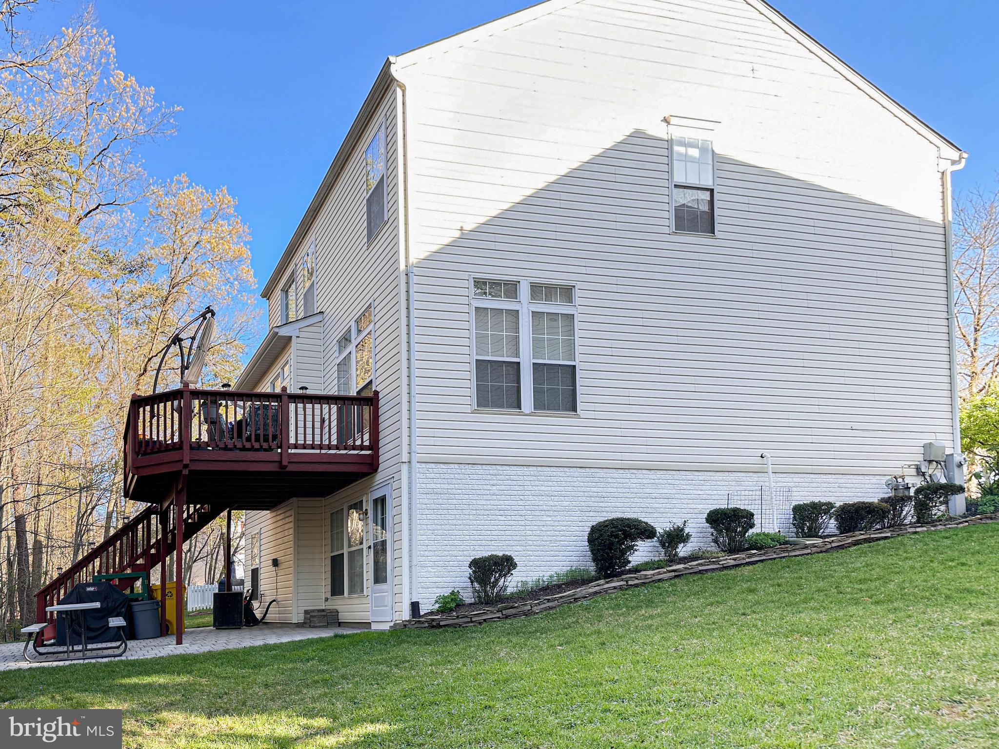 RUSSETT - Residential