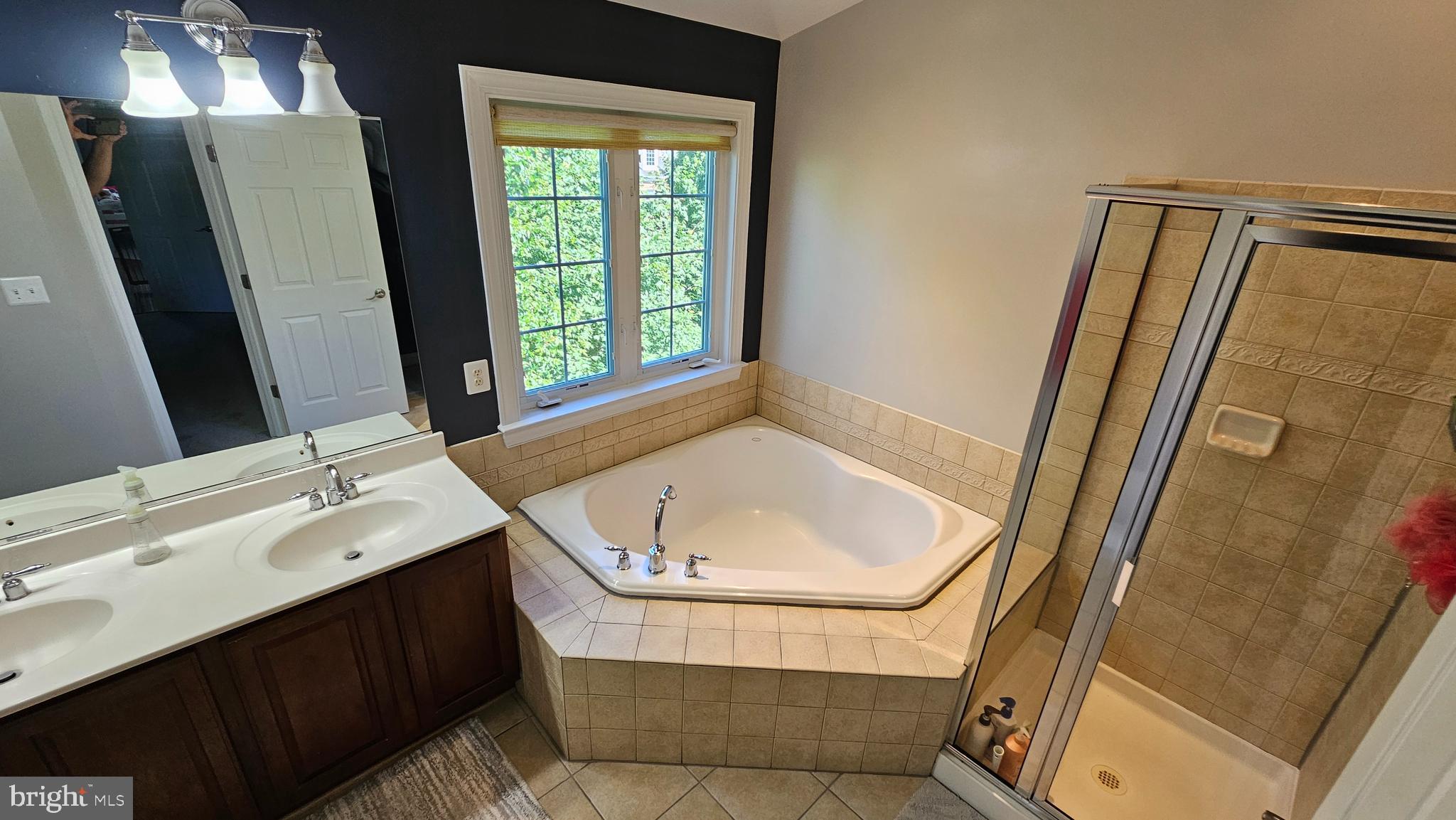 CHERRYTREE PARK - Residential