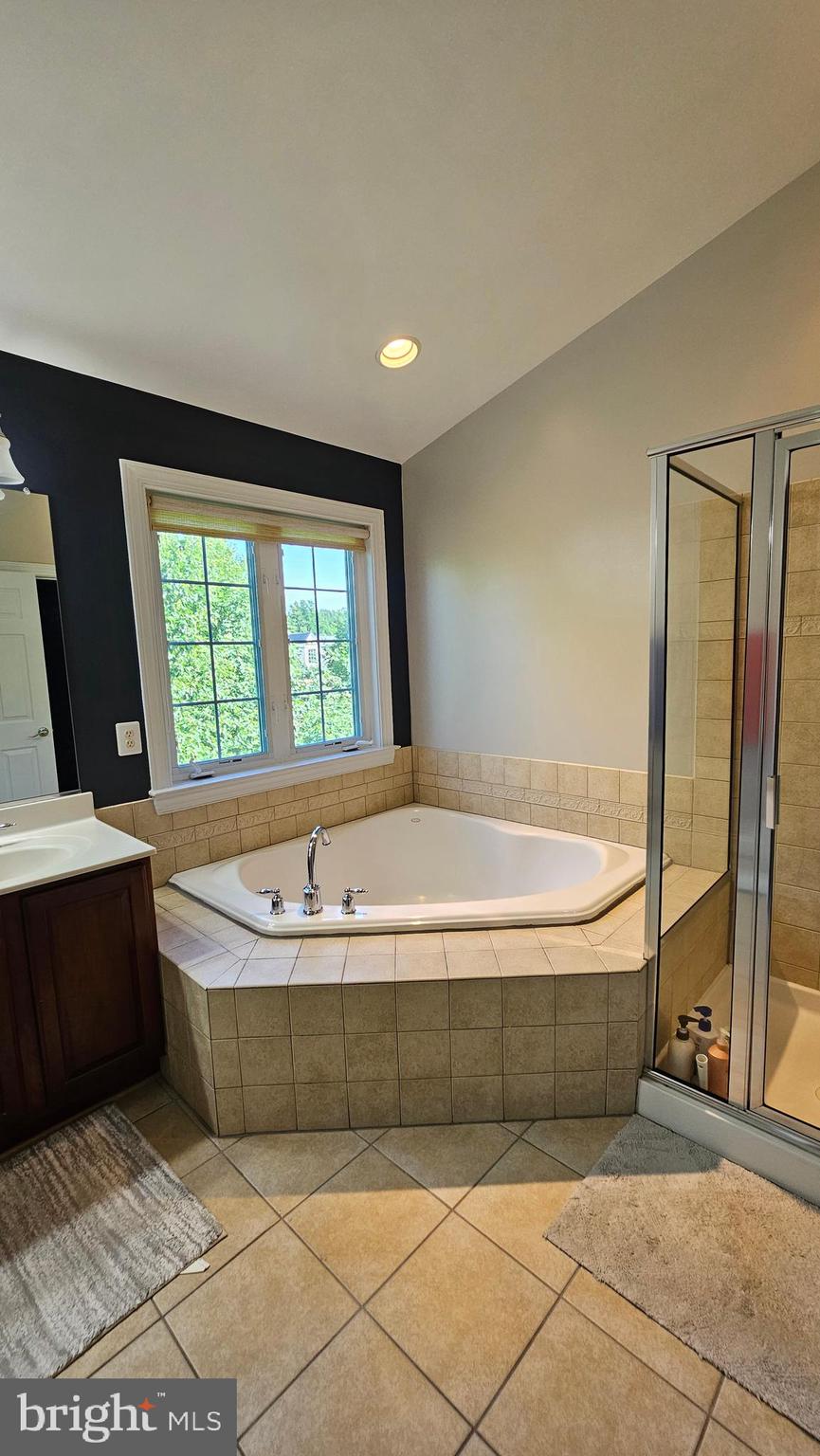 CHERRYTREE PARK - Residential
