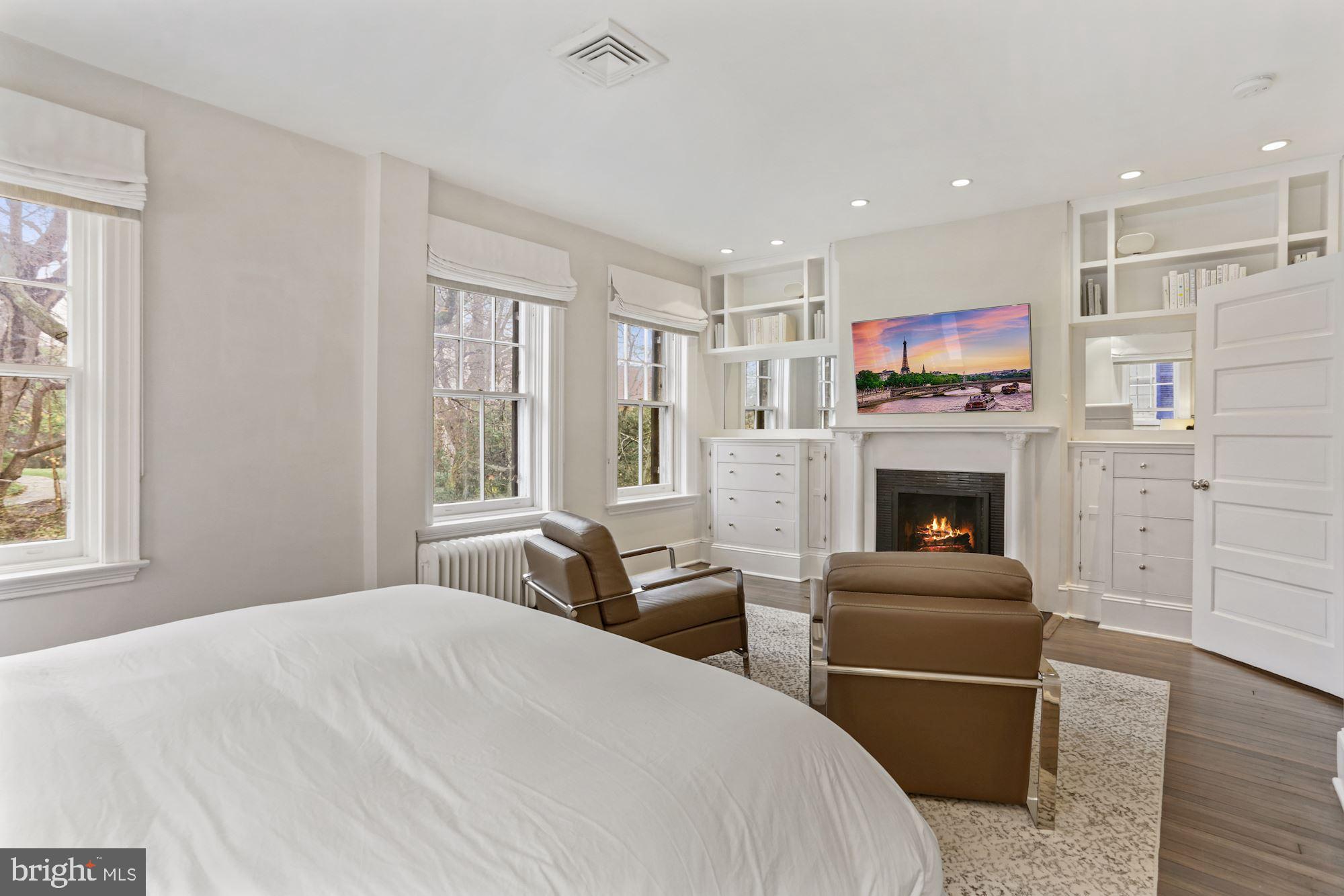 GEORGETOWN - Residential