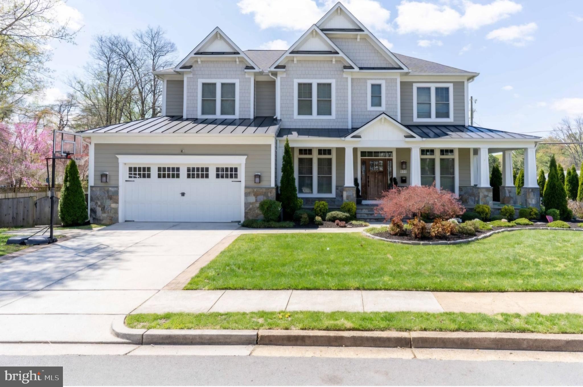 VIENNA WOODS - Residential