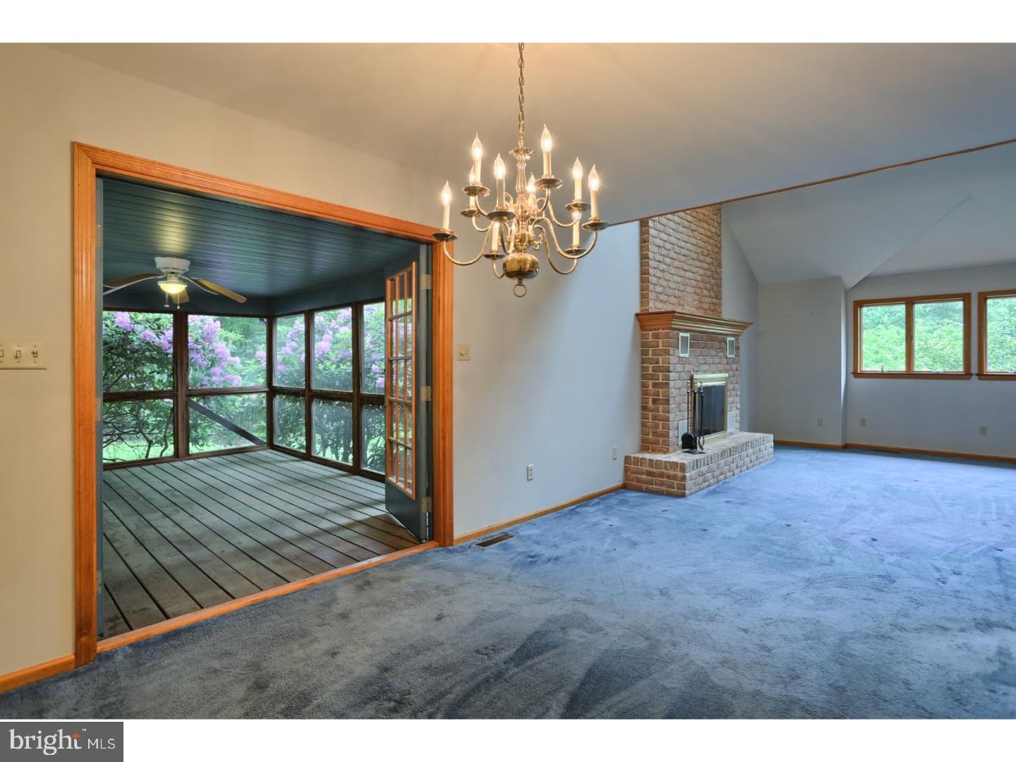 LAKE WYNONAH - Residential