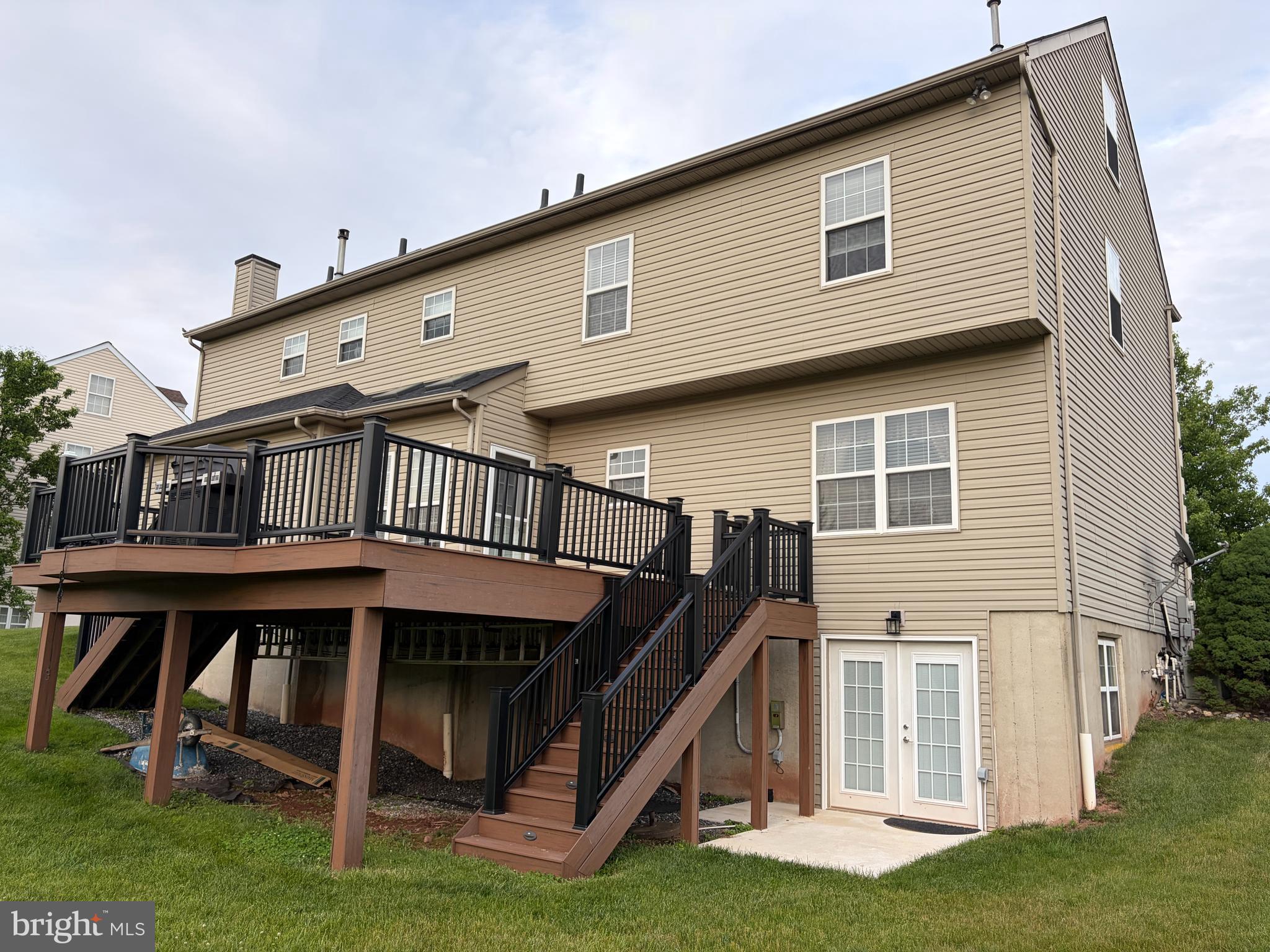LOCHWOOD ESTATES - Residential