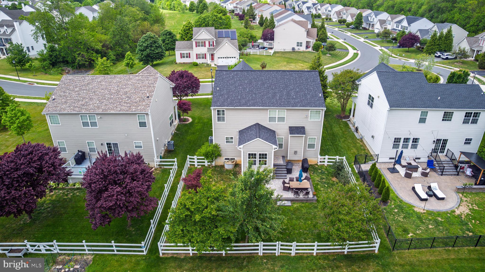 CROSSLAND AT CANAL - Residential