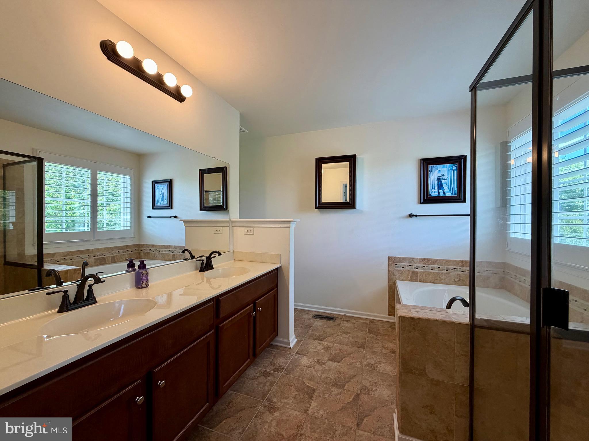 CROSSLAND AT CANAL - Residential