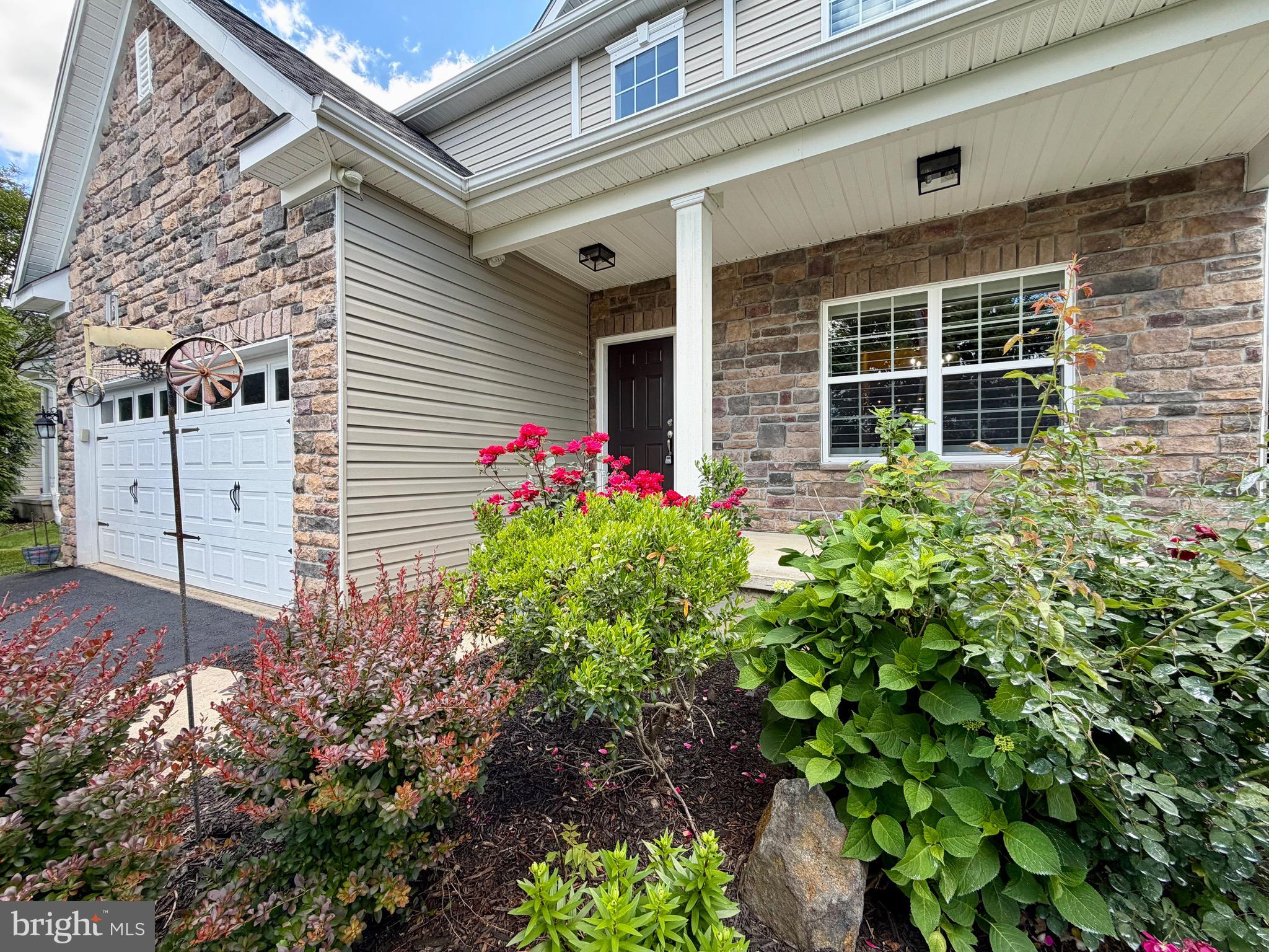 CROSSLAND AT CANAL - Residential