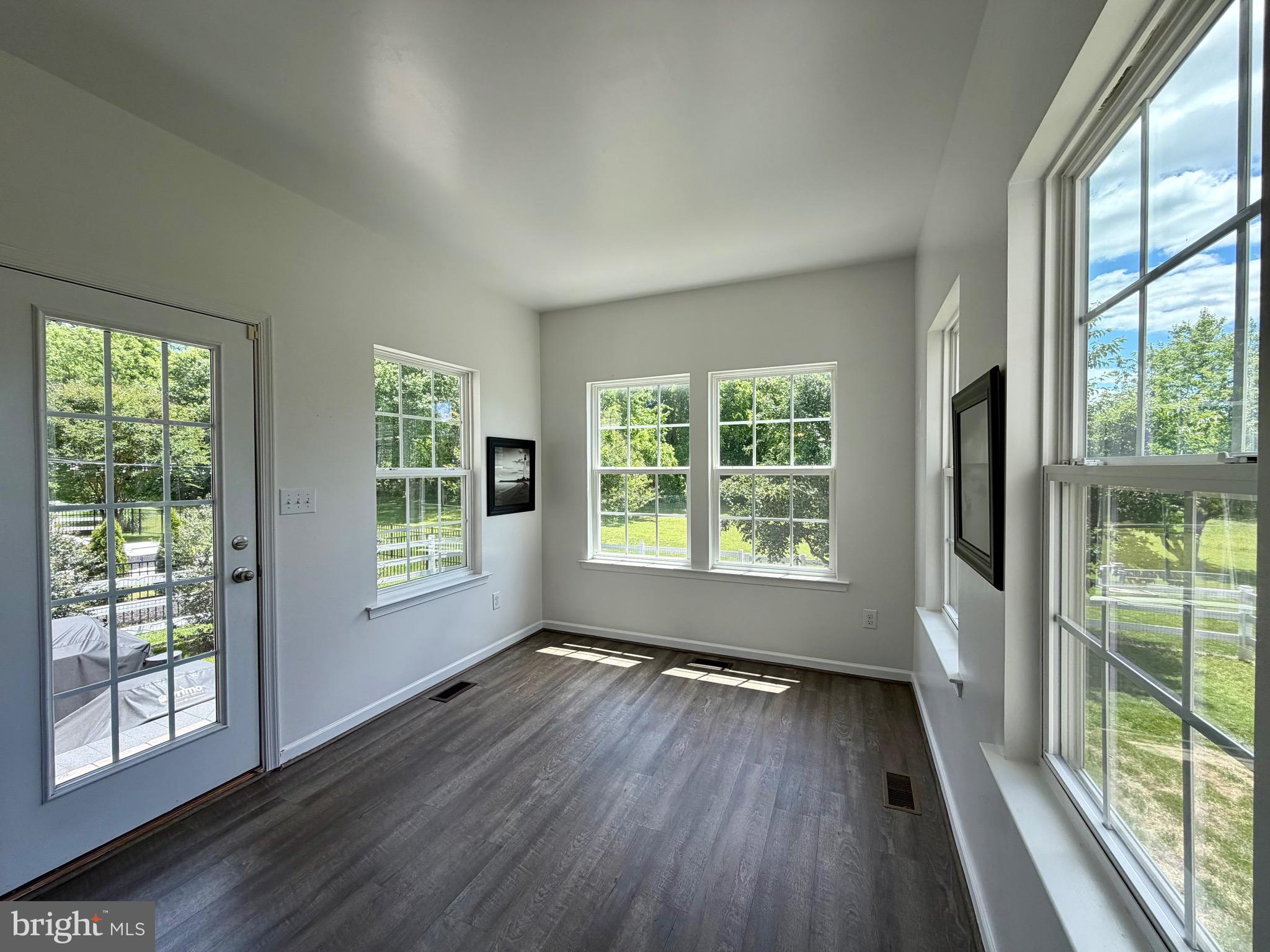 CROSSLAND AT CANAL - Residential