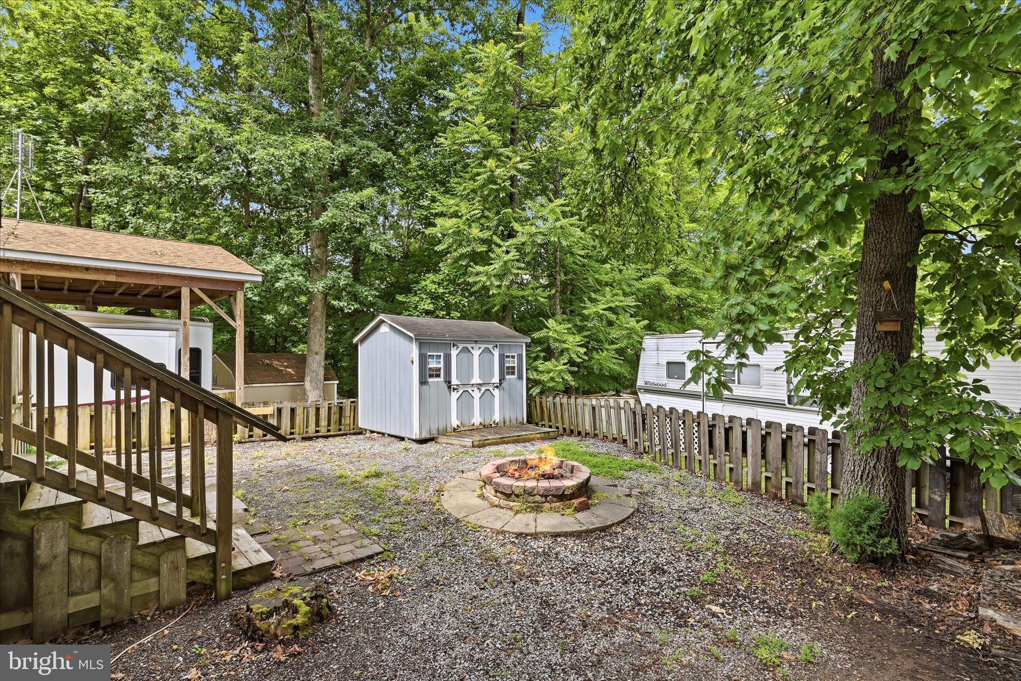 JELLYSTONE PARK - Land
