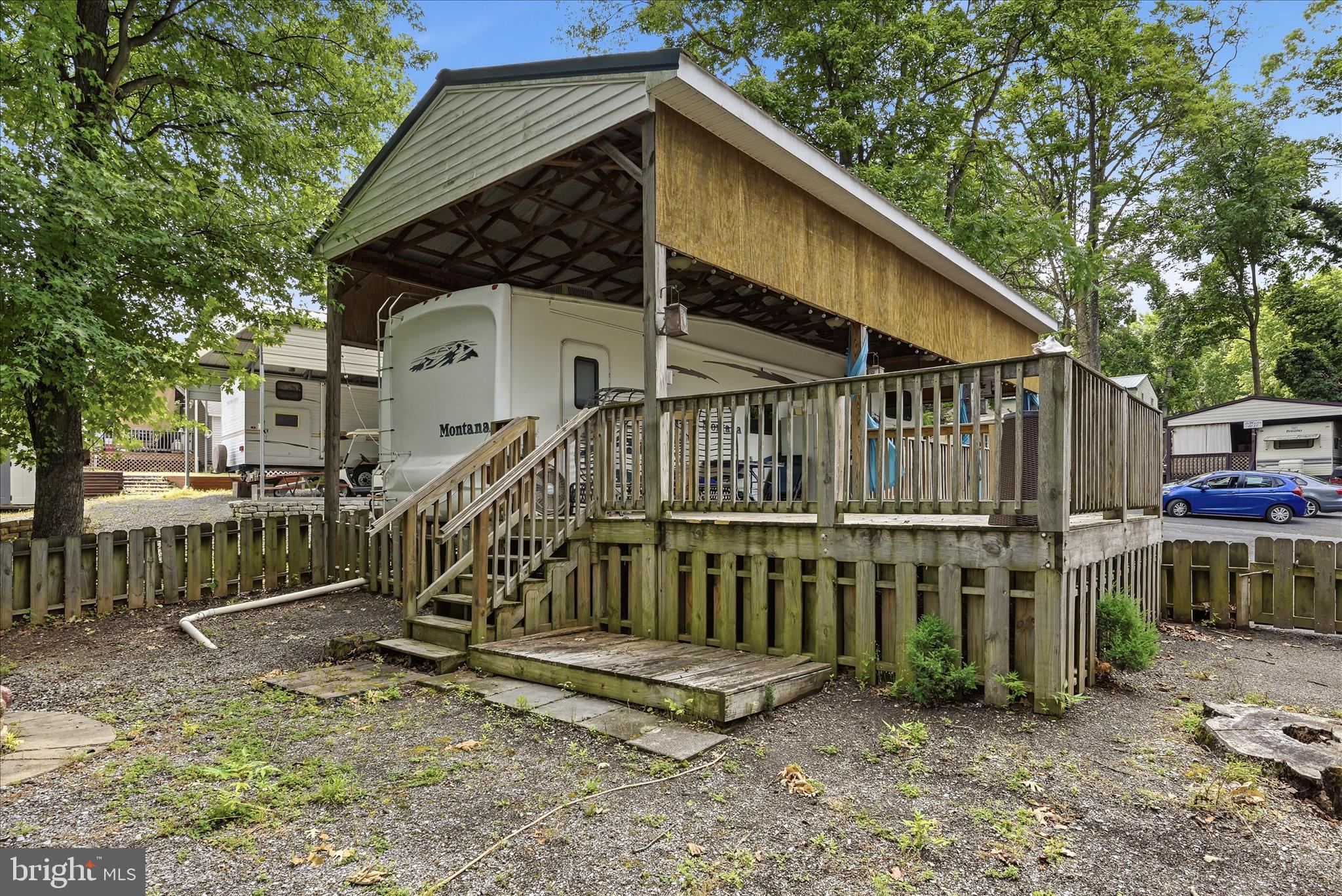 JELLYSTONE PARK - Land