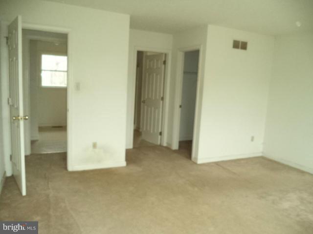 MAXA WOODS - Residential