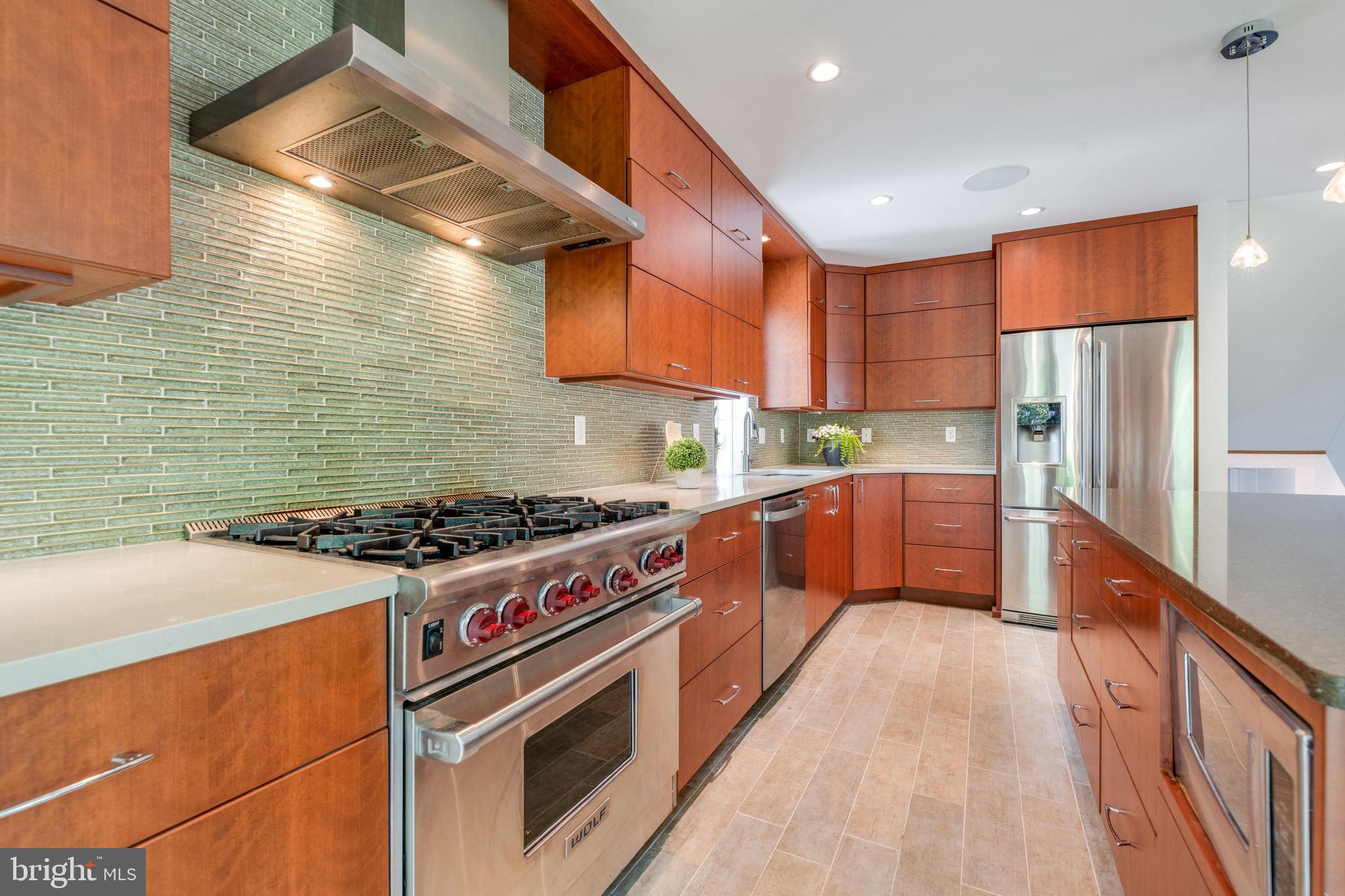 LUTHERVILLE - Residential