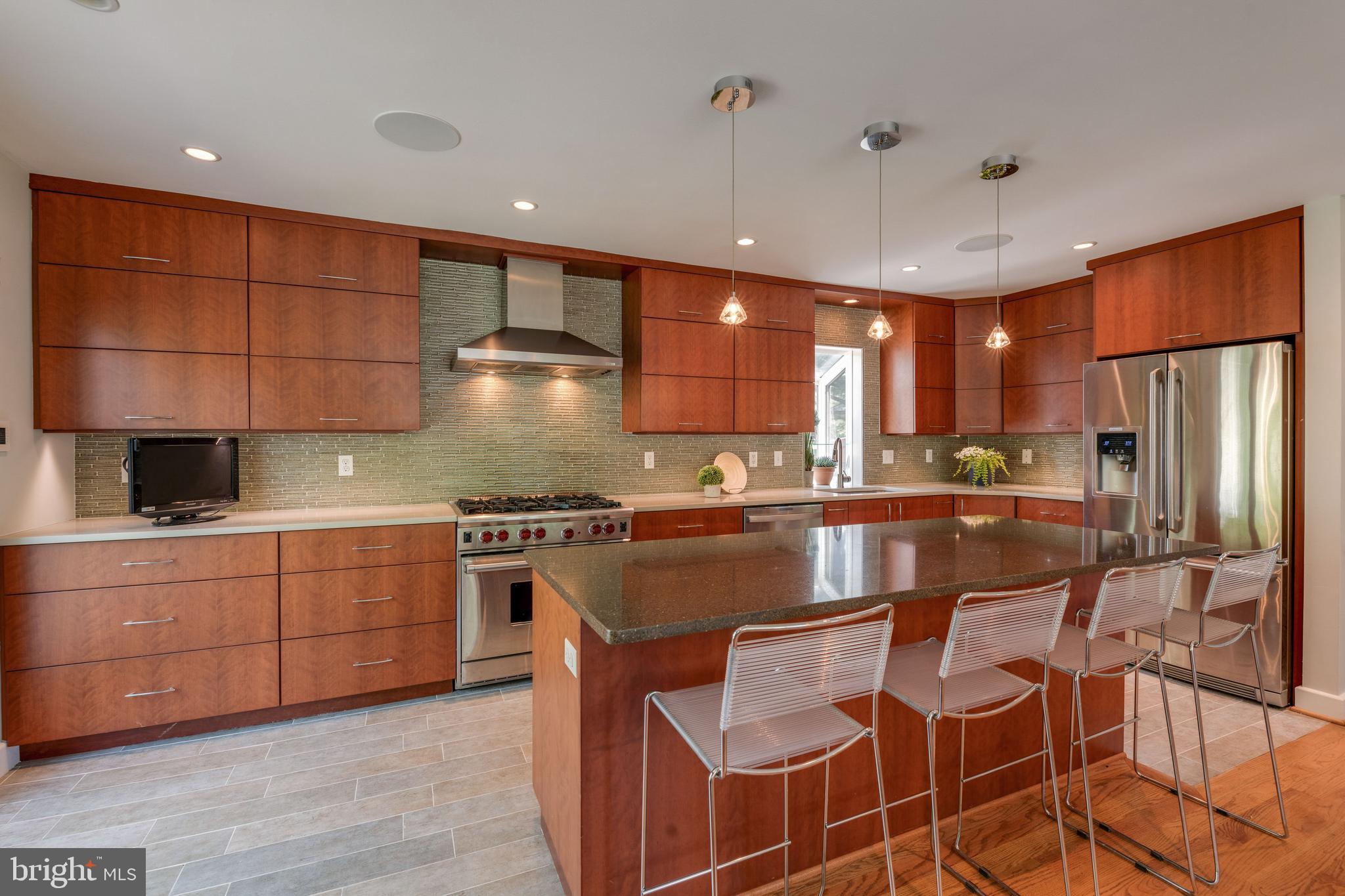 LUTHERVILLE - Residential