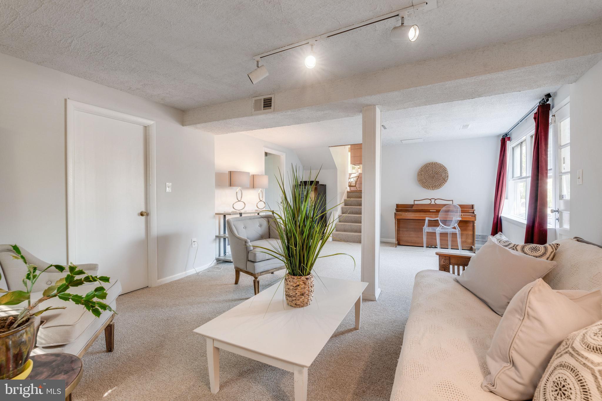 LUTHERVILLE - Residential