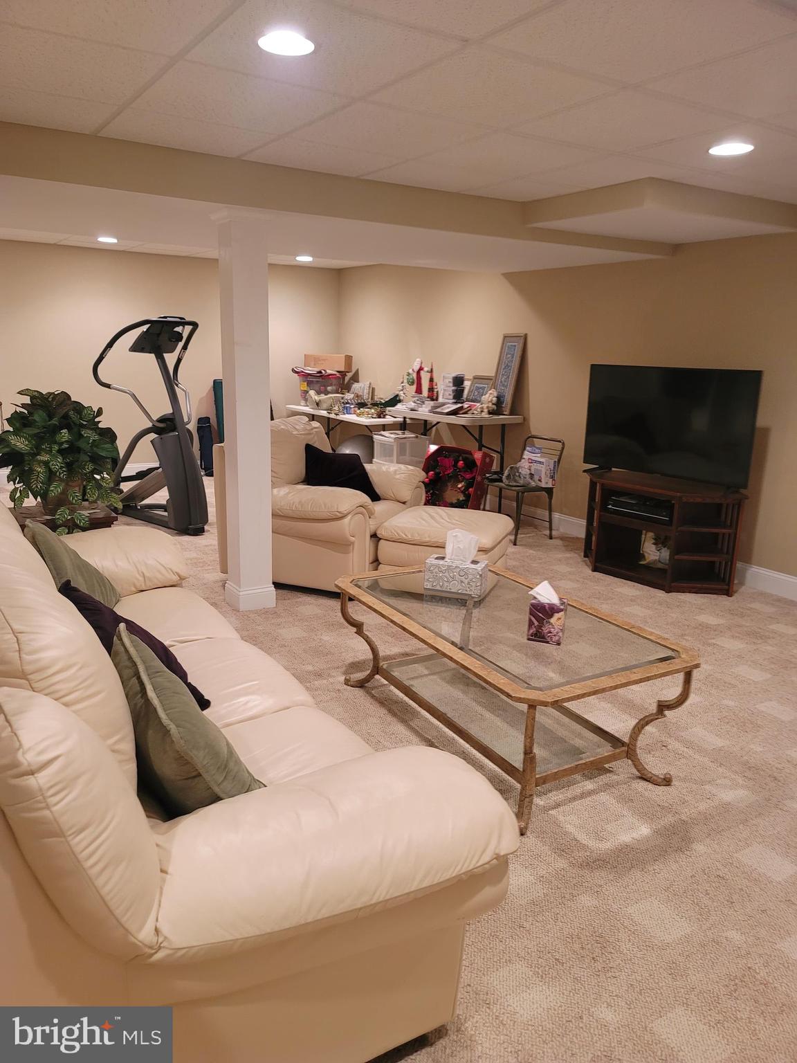 CABIN RUN ESTS - Residential