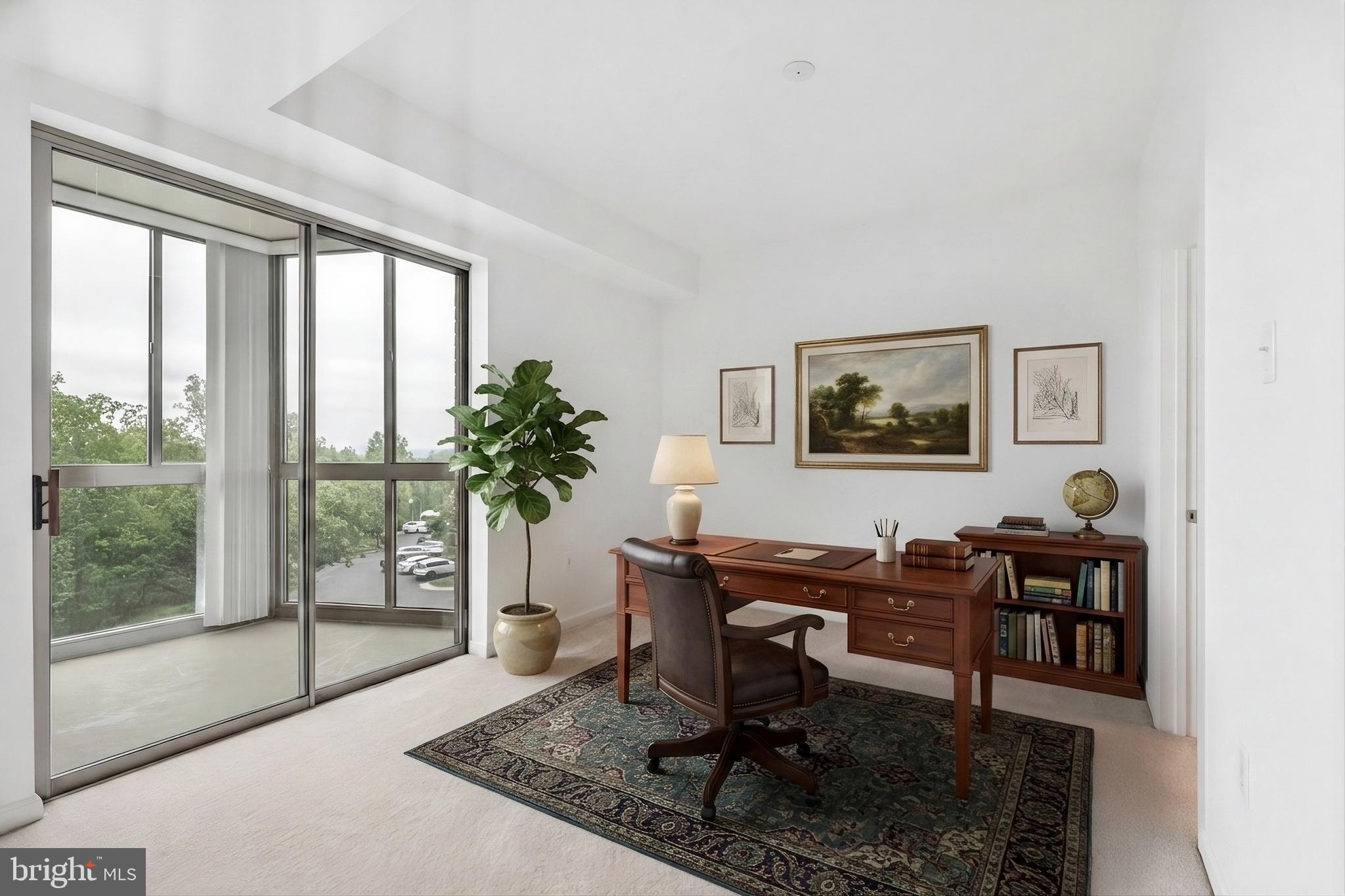 LANSDOWNE WOODS - Residential