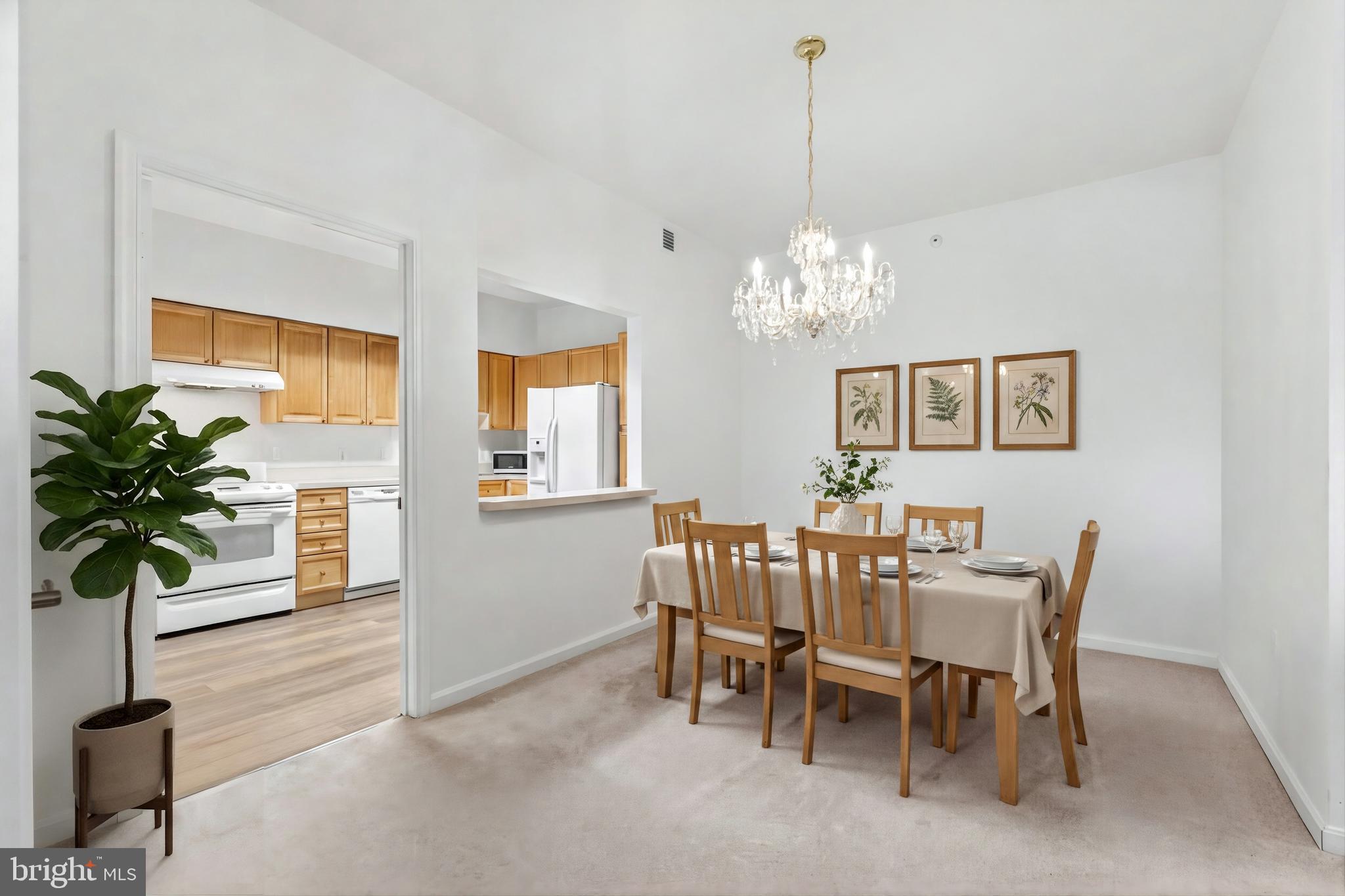 LANSDOWNE WOODS - Residential