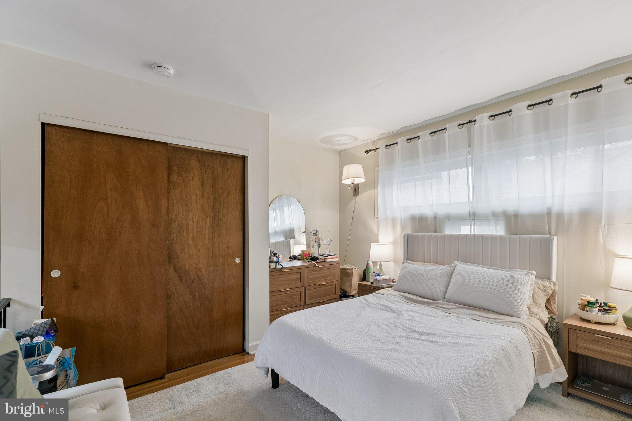 RITTENHOUSE SQUARE - Residential Income