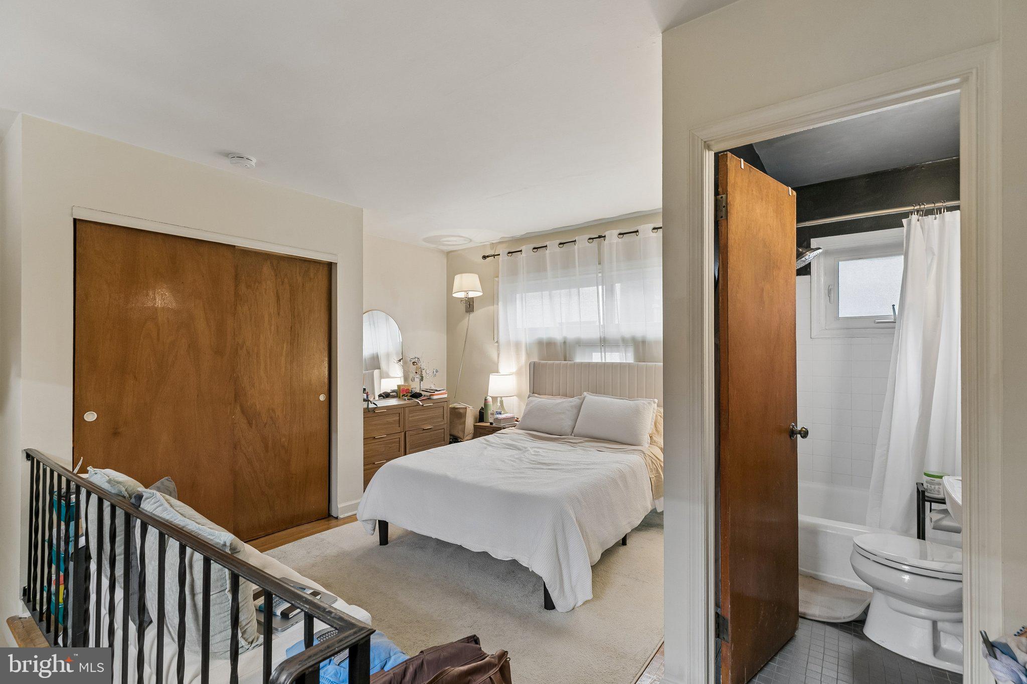 RITTENHOUSE SQUARE - Residential Income