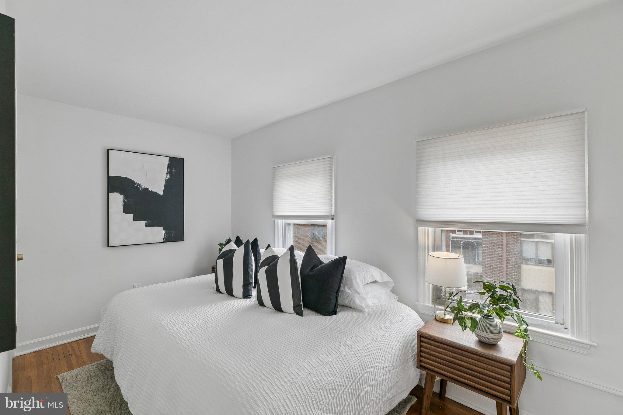 RITTENHOUSE SQUARE - Residential Income
