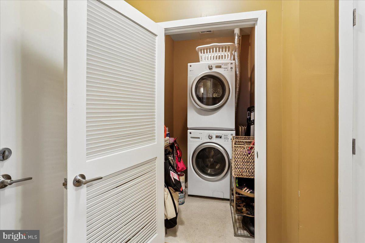 SILVER SPRING - Residential