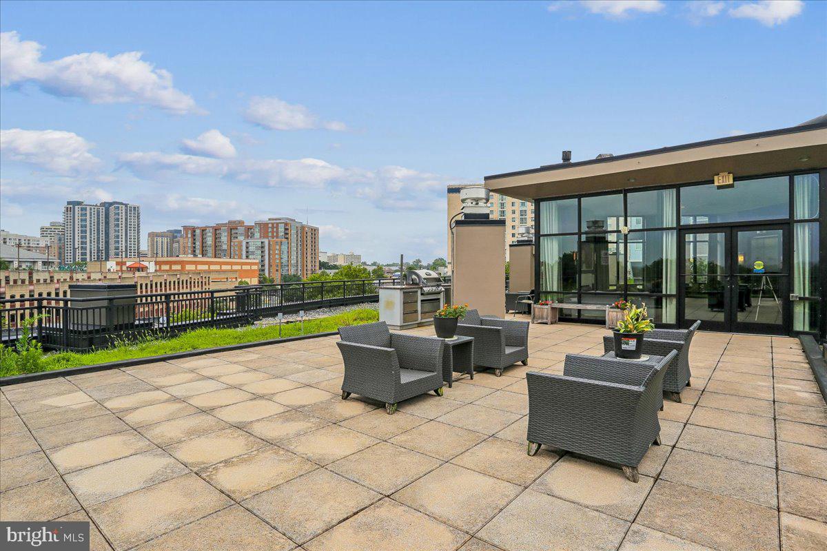 SILVER SPRING - Residential