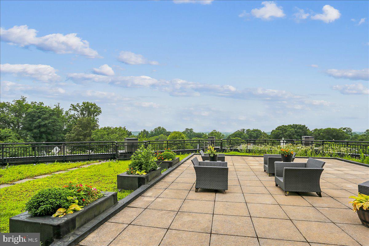 SILVER SPRING - Residential